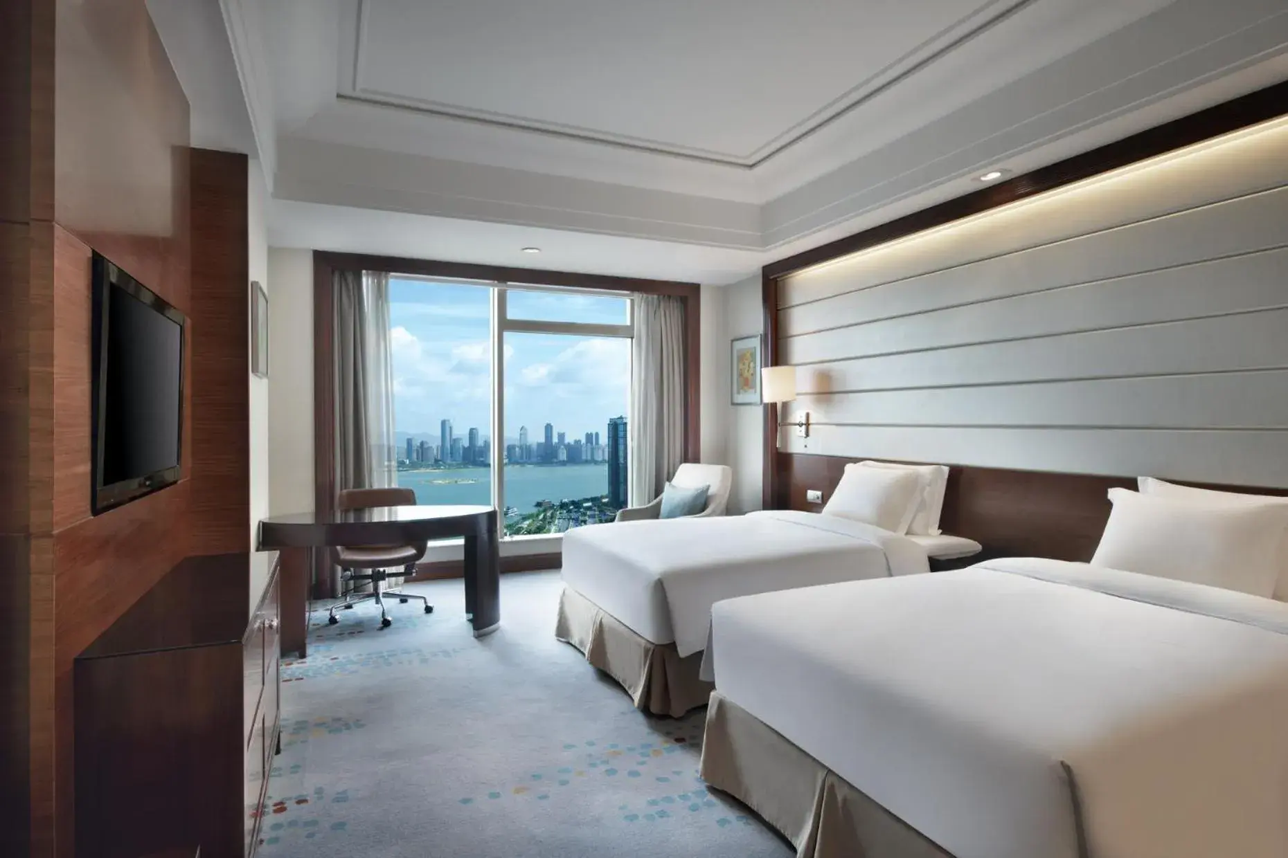 Crowne Plaza Nanchang Riverside, an IHG Hotel