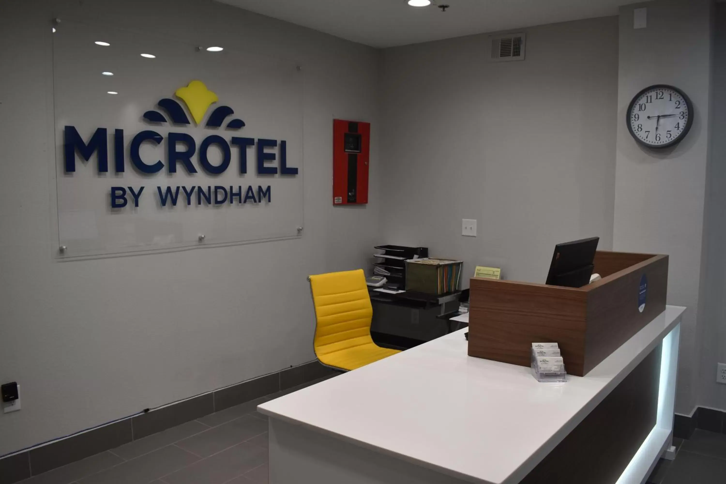 Lobby or reception in Microtel Inn & Suites by Wyndham Stockbridge/Atlanta I-75