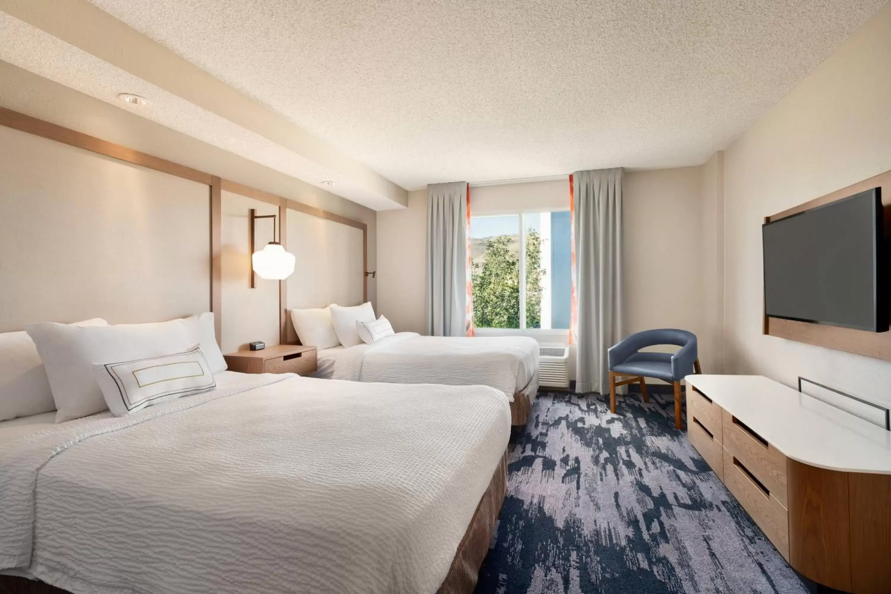 Bedroom, Bed in Fairfield Inn & Suites by Marriott Reno Sparks