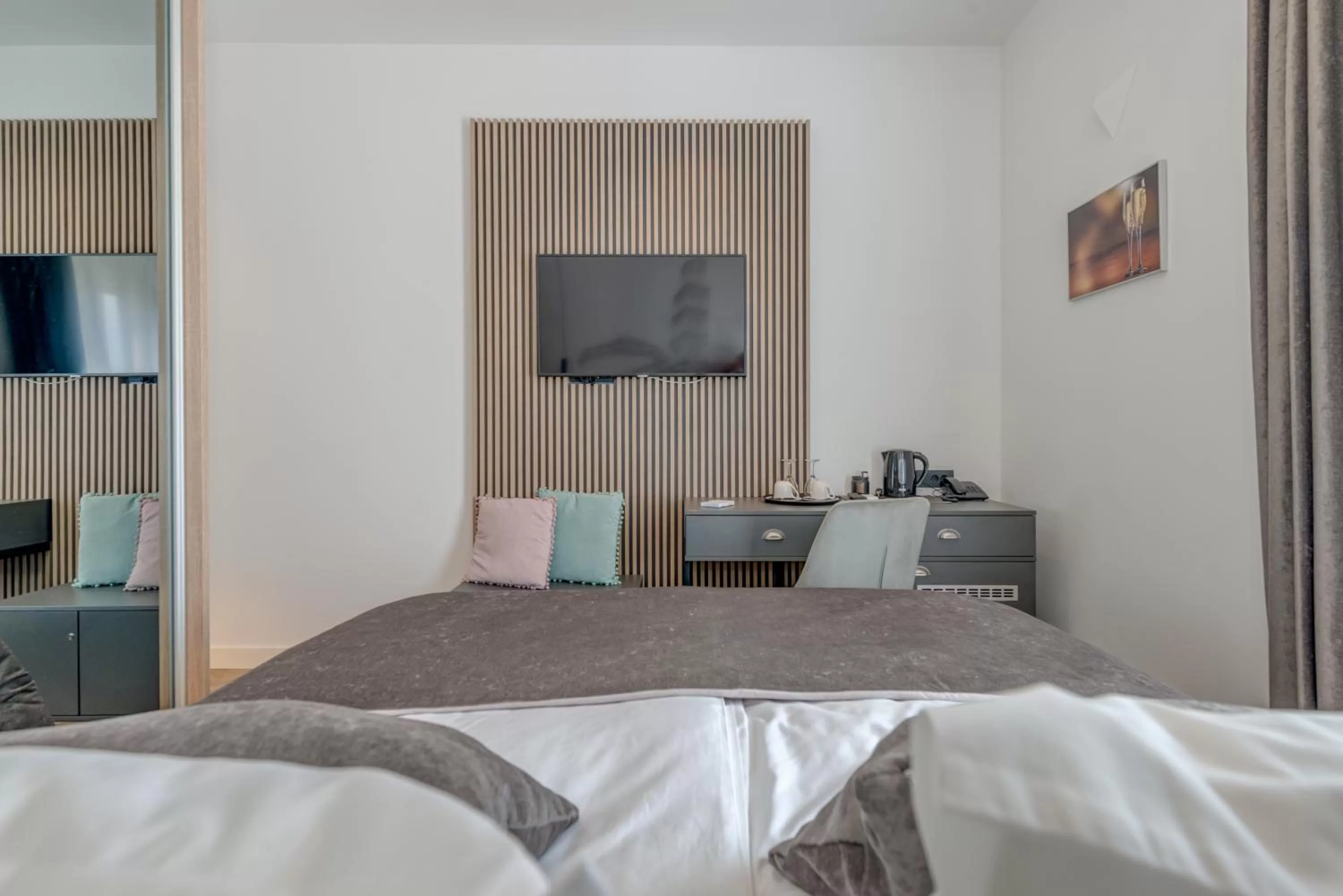 TV and multimedia, Bed in Casa Costabella