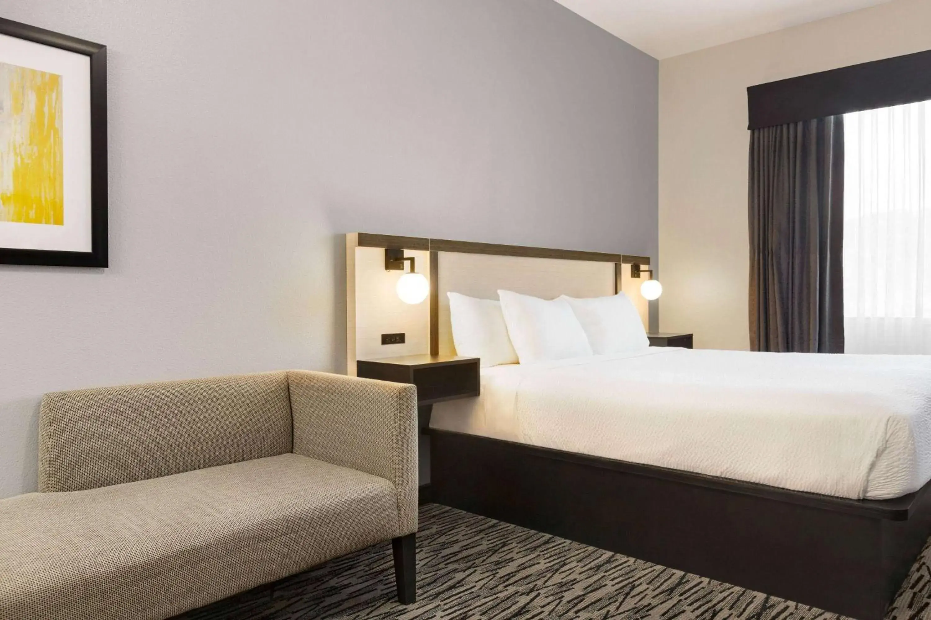 Photo of the whole room, Bed in Ramada by Wyndham Marina Photo of the whole room, Bed in Ramada by Wyndham Marina