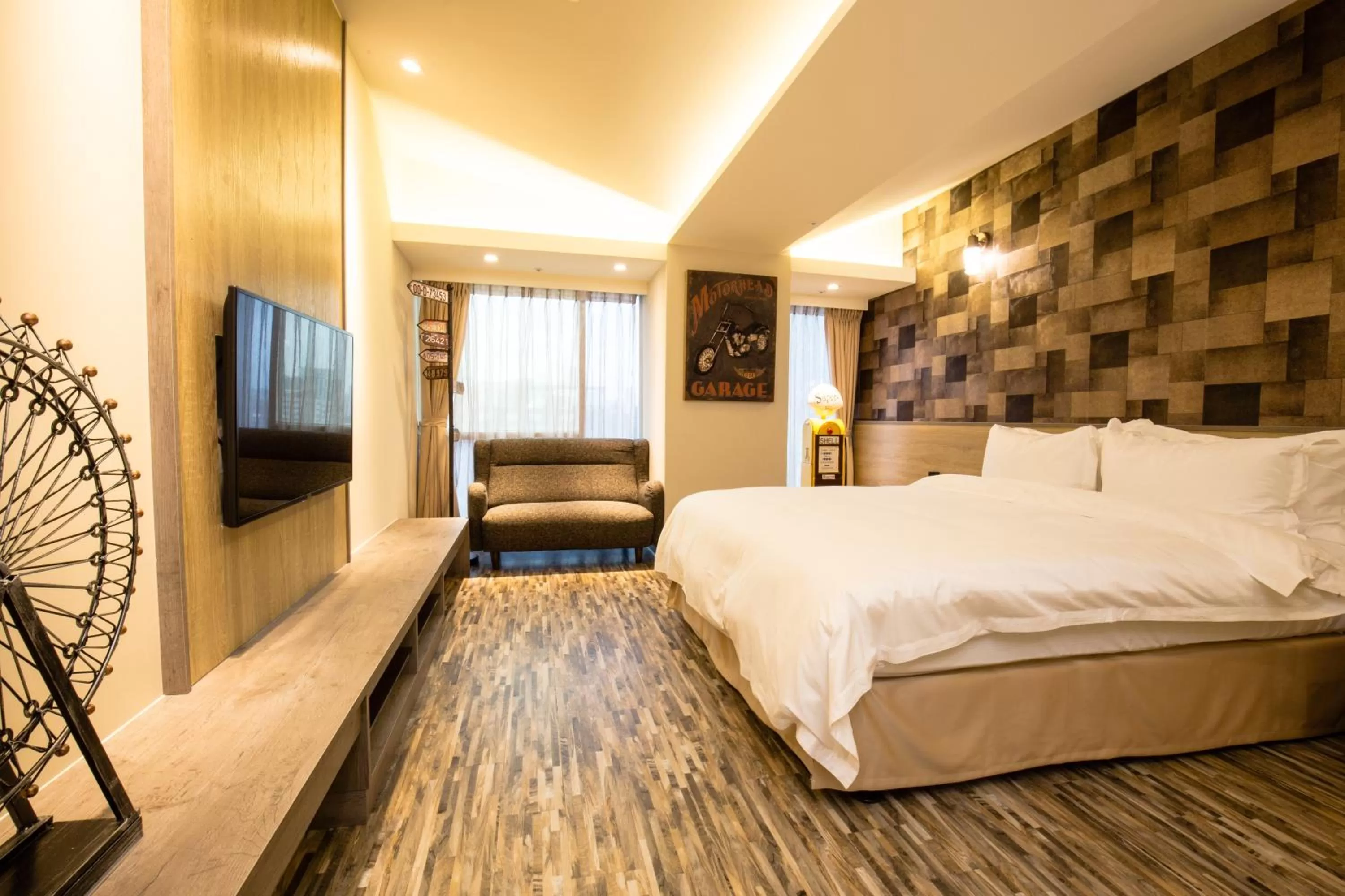 Bedroom, Bed in Walker Hotel. Ximen