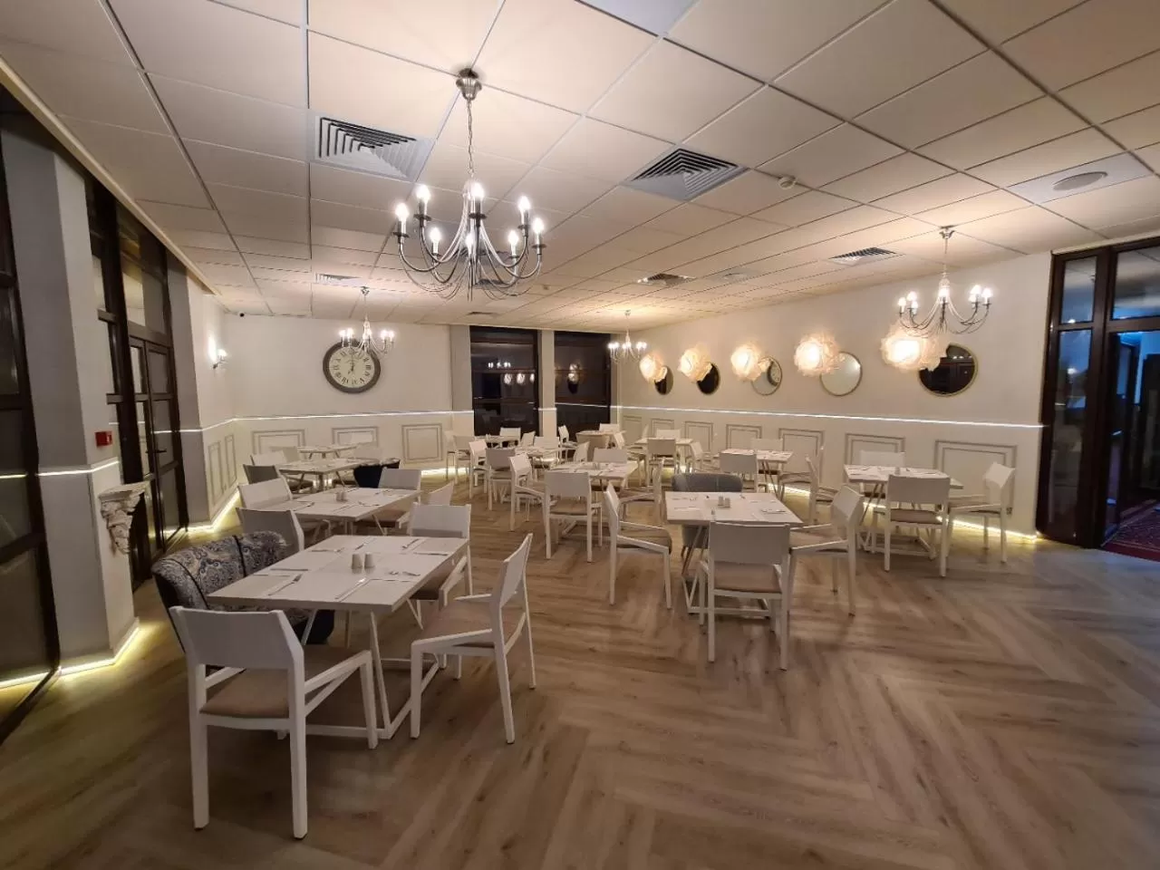 Buffet breakfast in Grand Royal Hotel