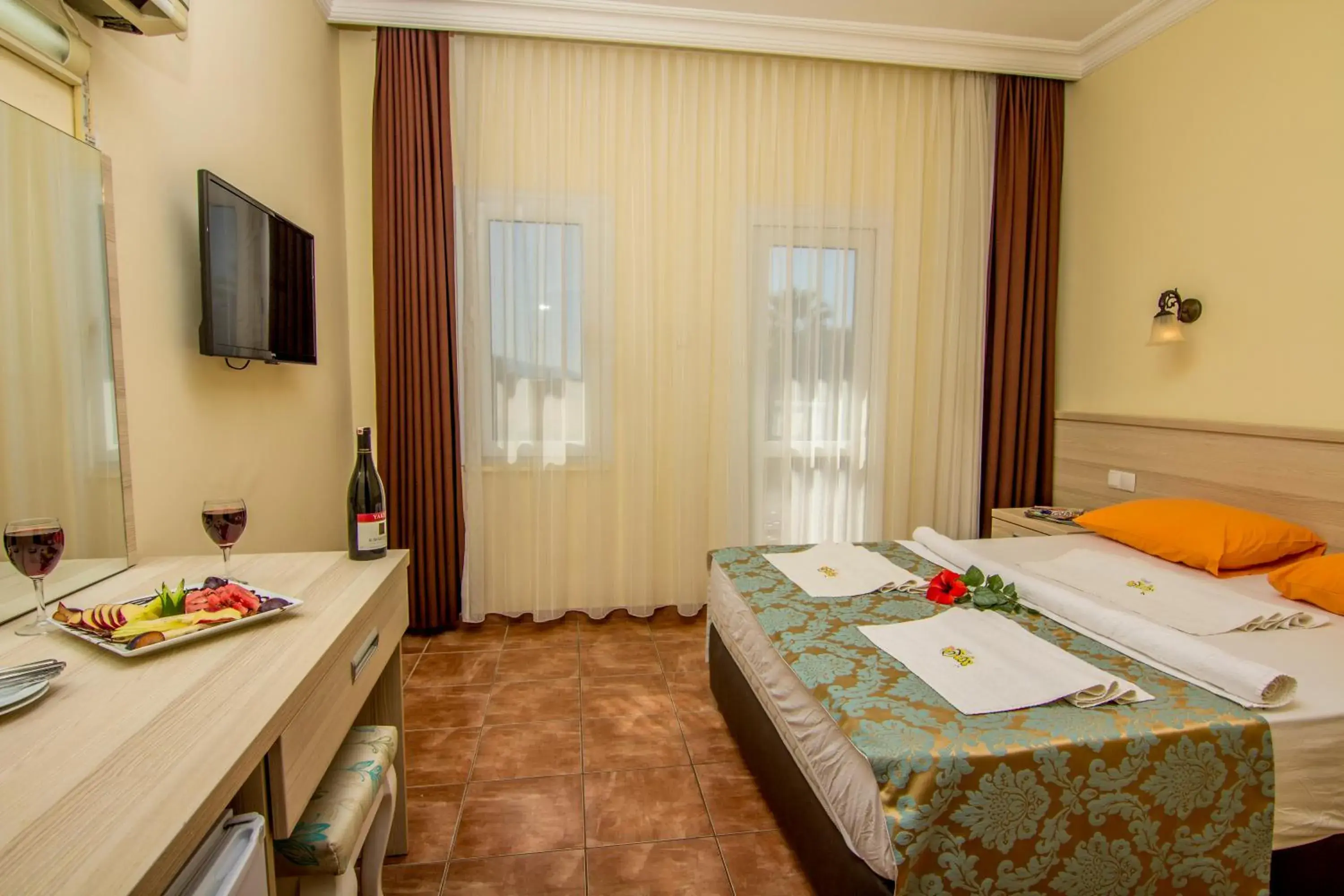 Bed, Room Photo in Magic Tulip Hotel
