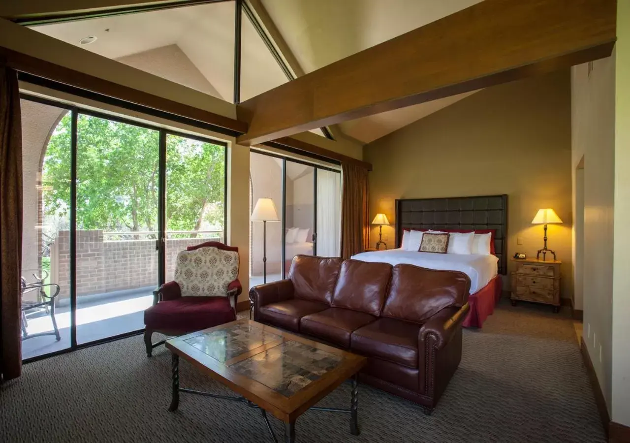 Living room in The Lodge at Ventana Canyon