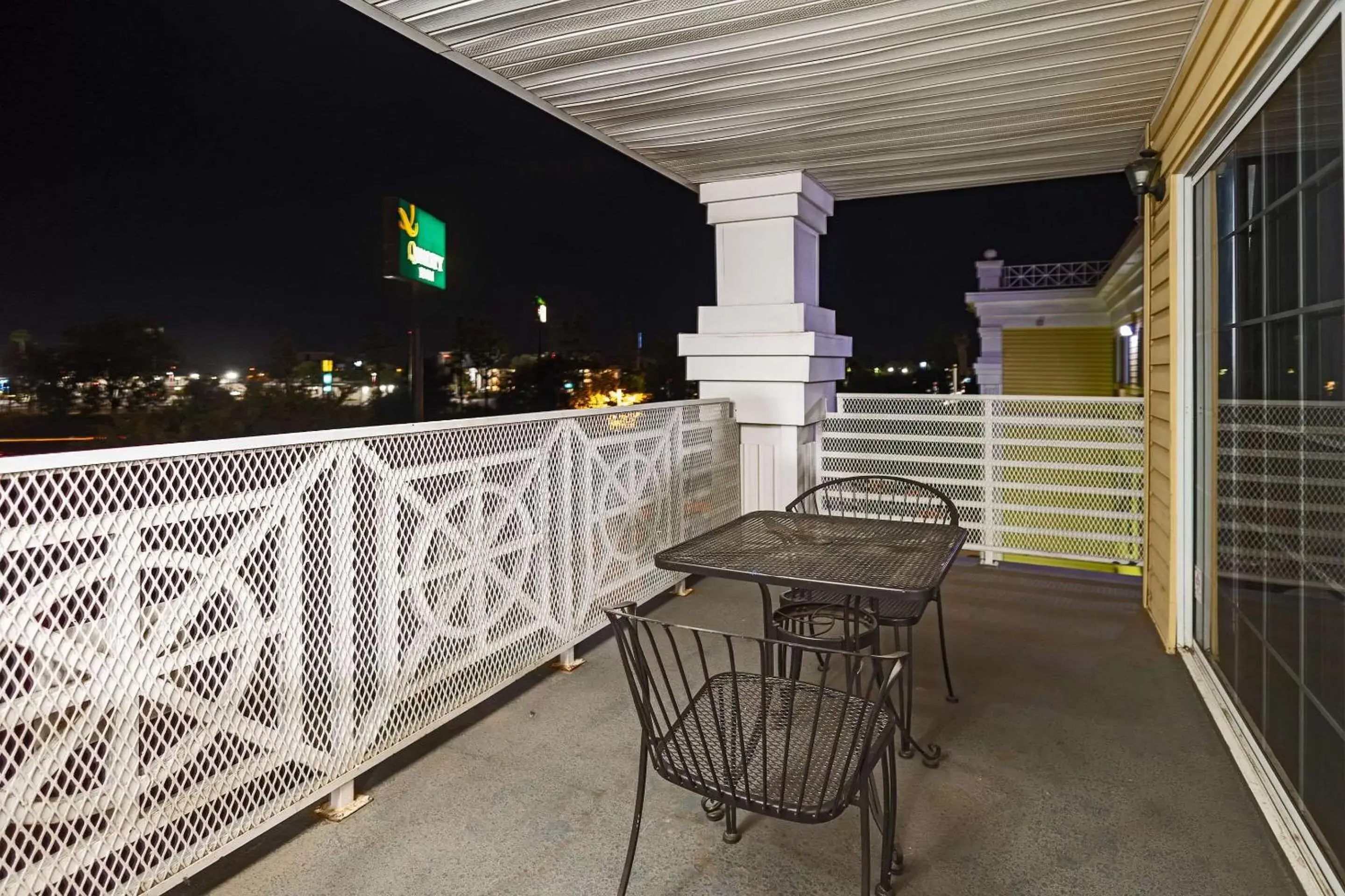 Bedroom, Balcony/Terrace in Quality Inn & Suites