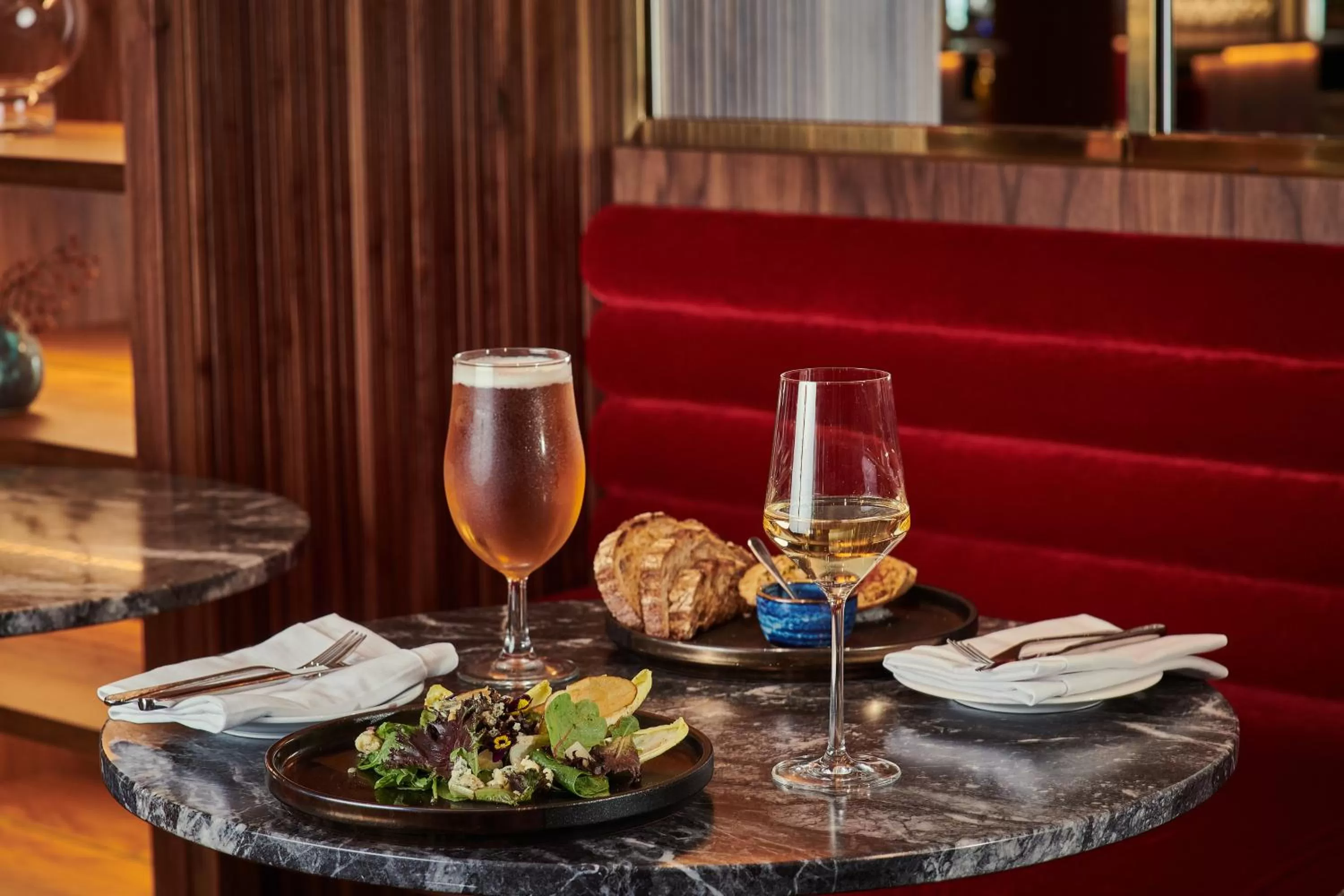 Lounge or bar in Melia White House Hotel