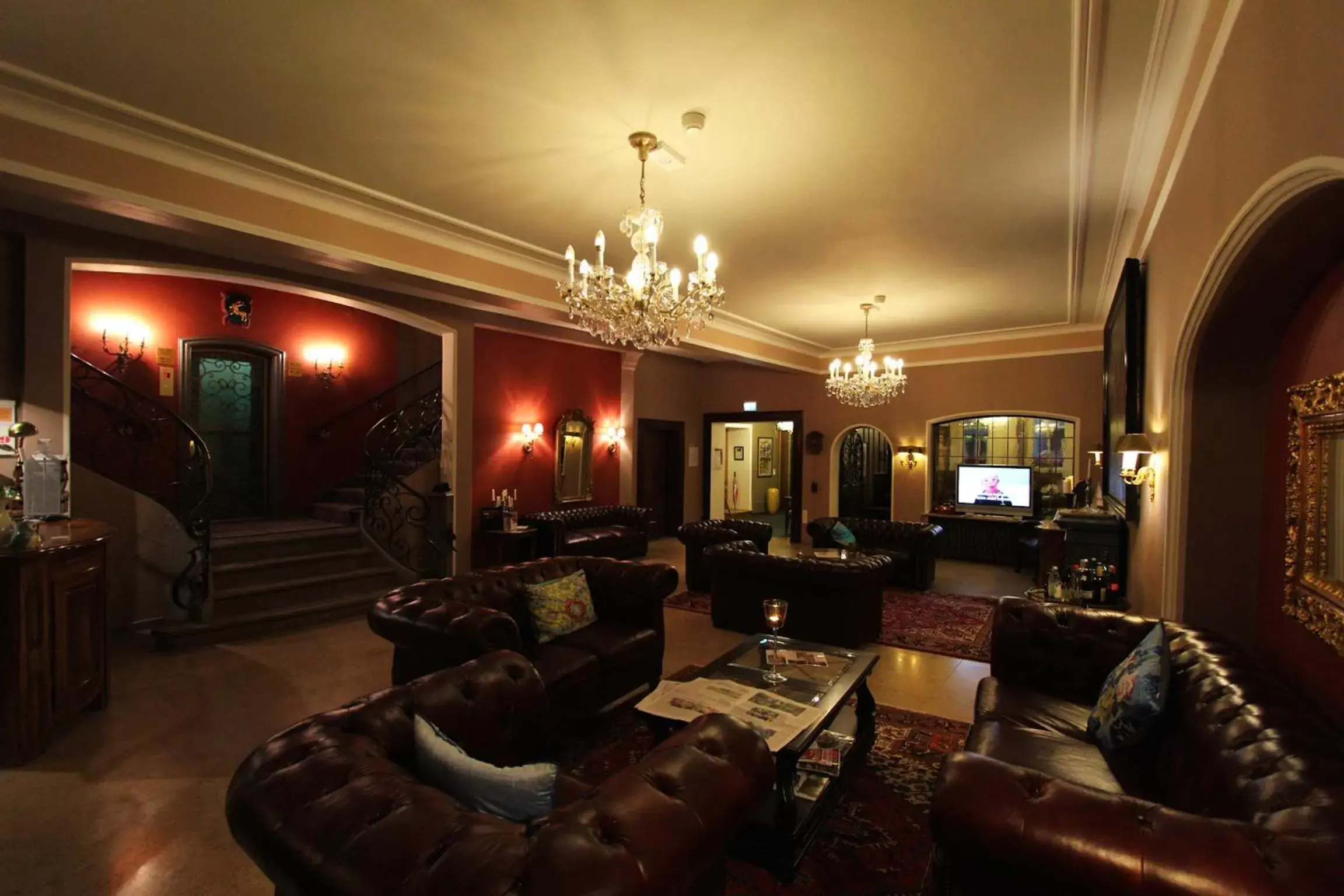 Communal lounge/ TV room, Seating Area in Historik Hotel Goldener Hirsch Rothenburg