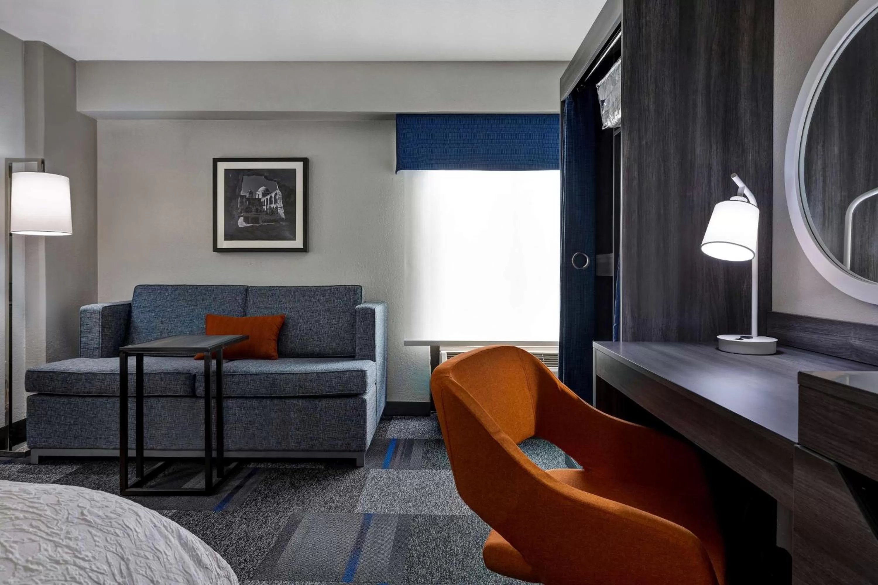 Bedroom, Bed in Hampton Inn San Antonio Downtown