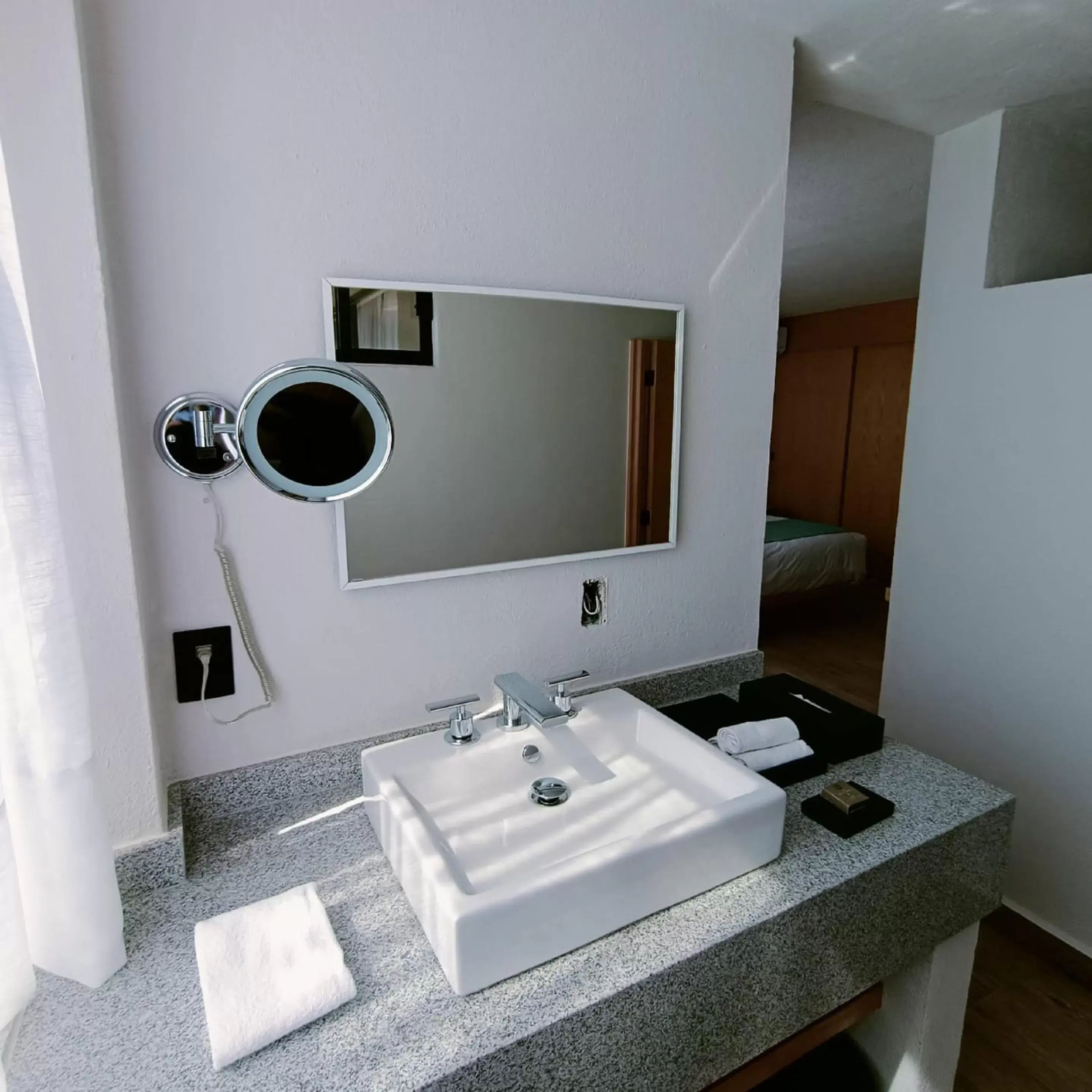 Bathroom in Sunrock Hotel & Suites