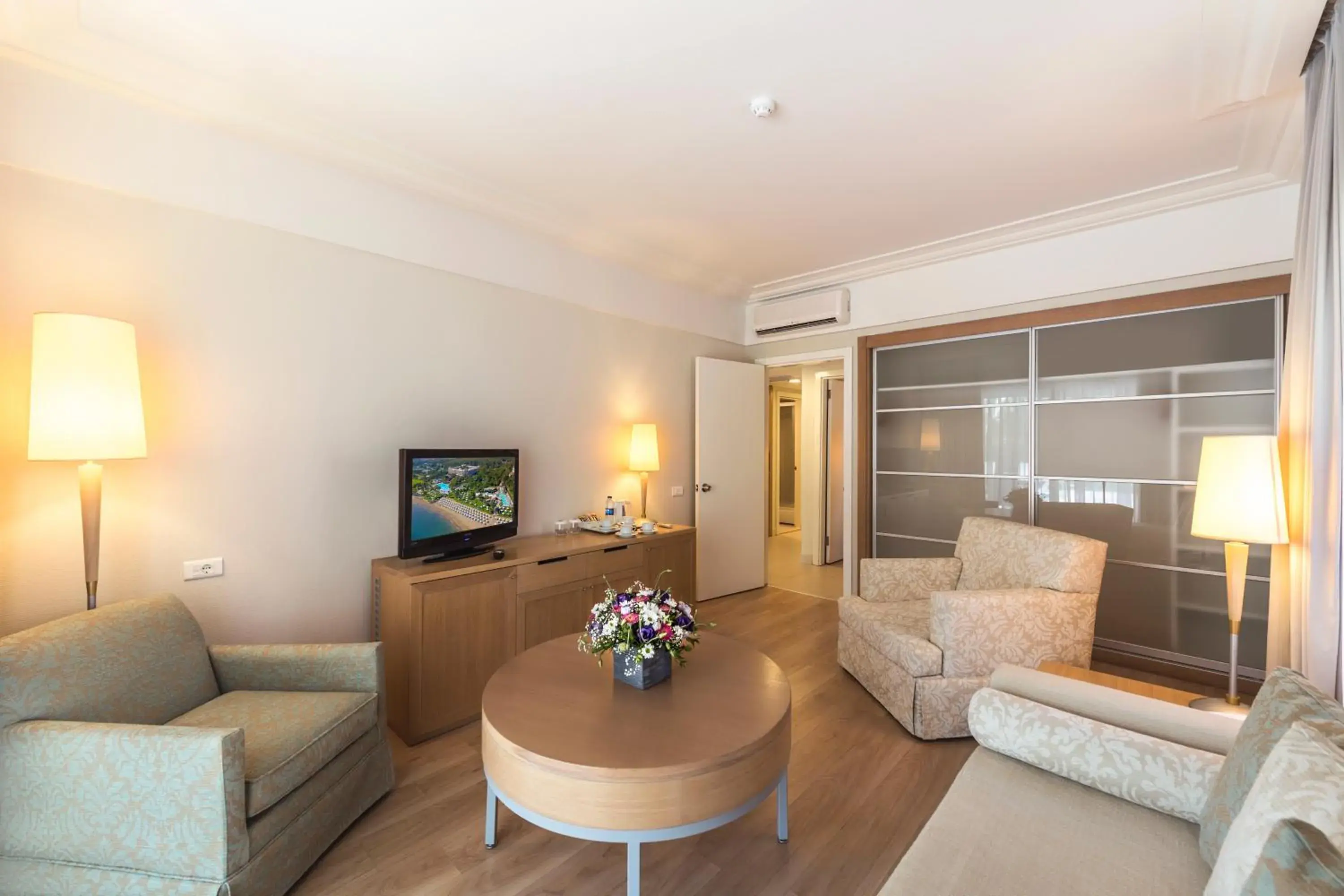 Living room, Seating Area in Turquoise Hotel