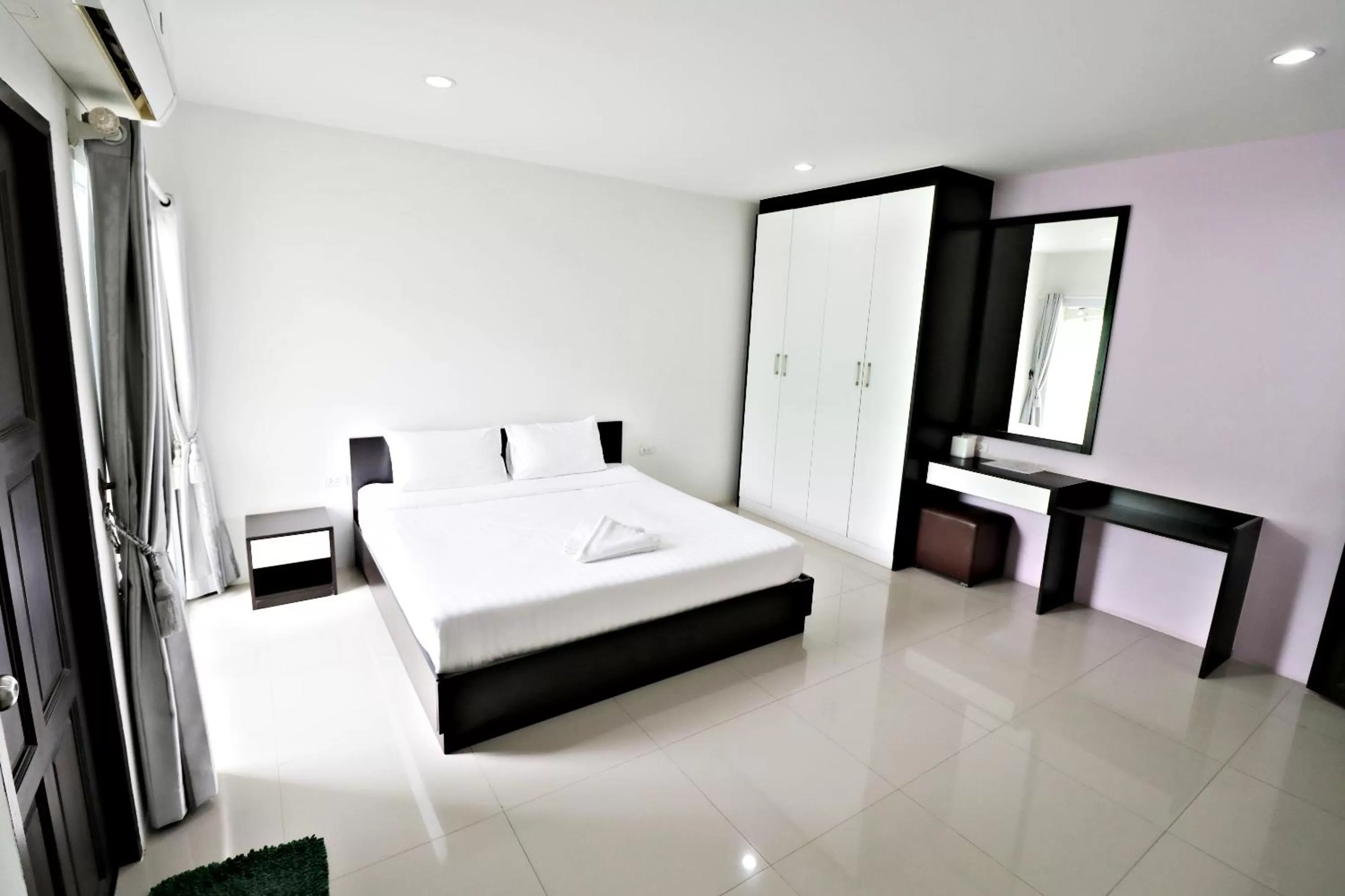Bed in Hua Hin Irooms