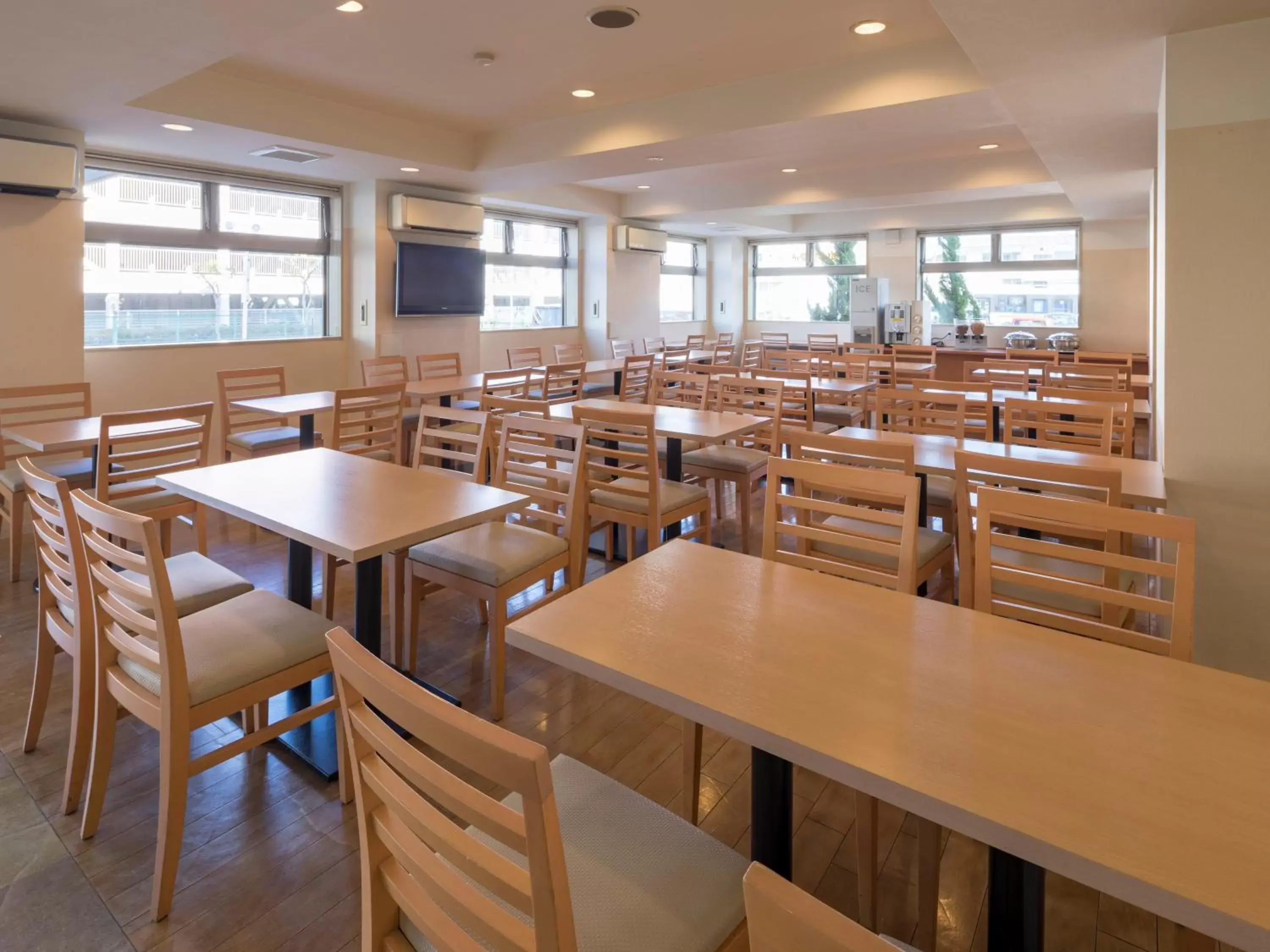 Restaurant/Places to Eat in Comfort Inn Omihachiman