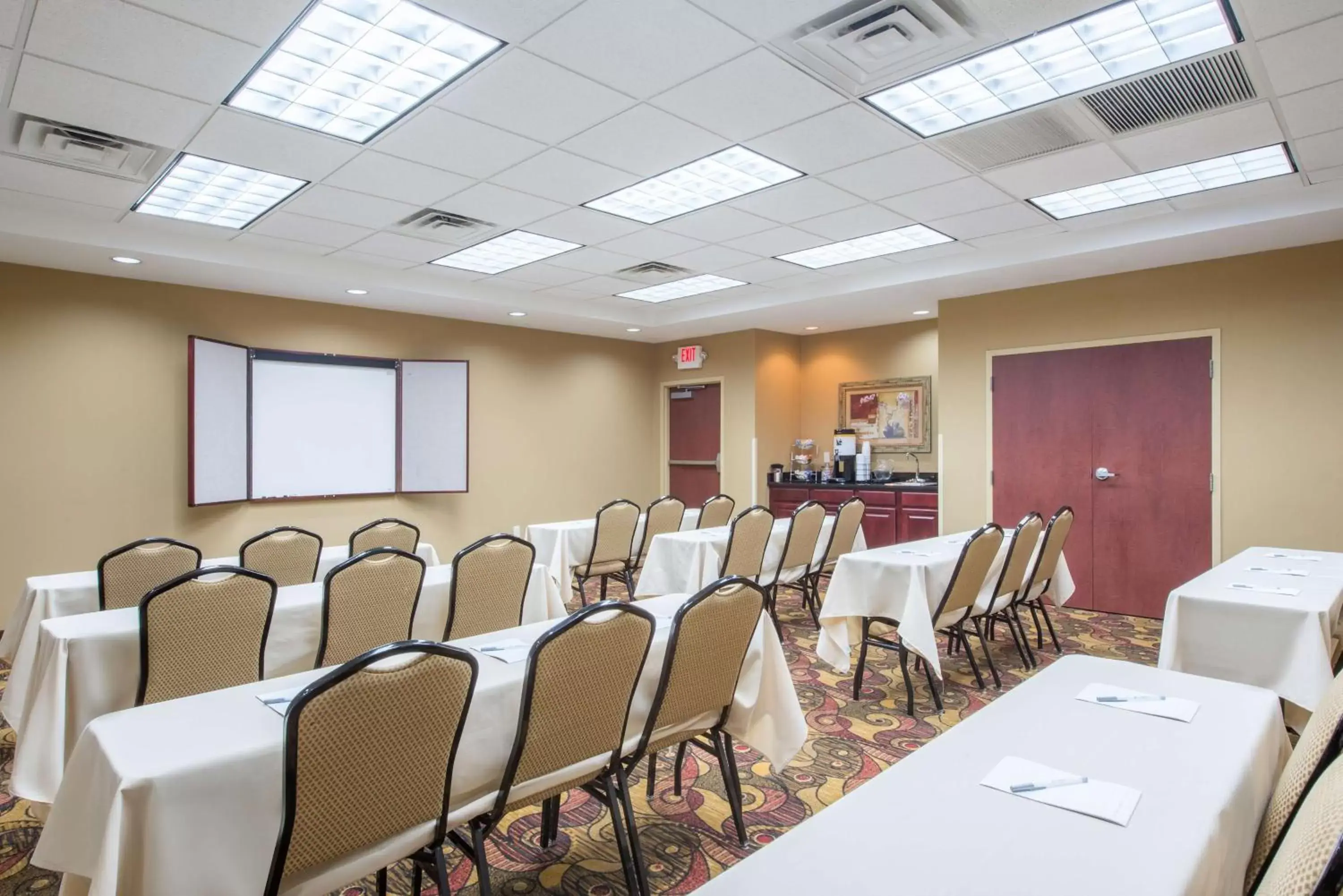 Meeting/conference room, Business Area/Conference Room in Hampton Inn & Suites Oklahoma City - South