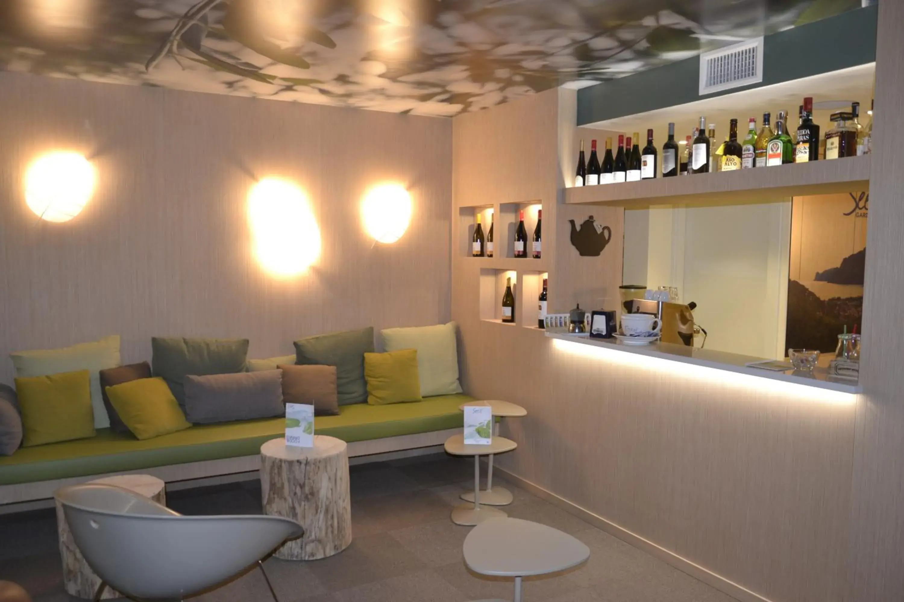 Lounge or bar, Lounge/Bar in SeeLE Garda Hotel