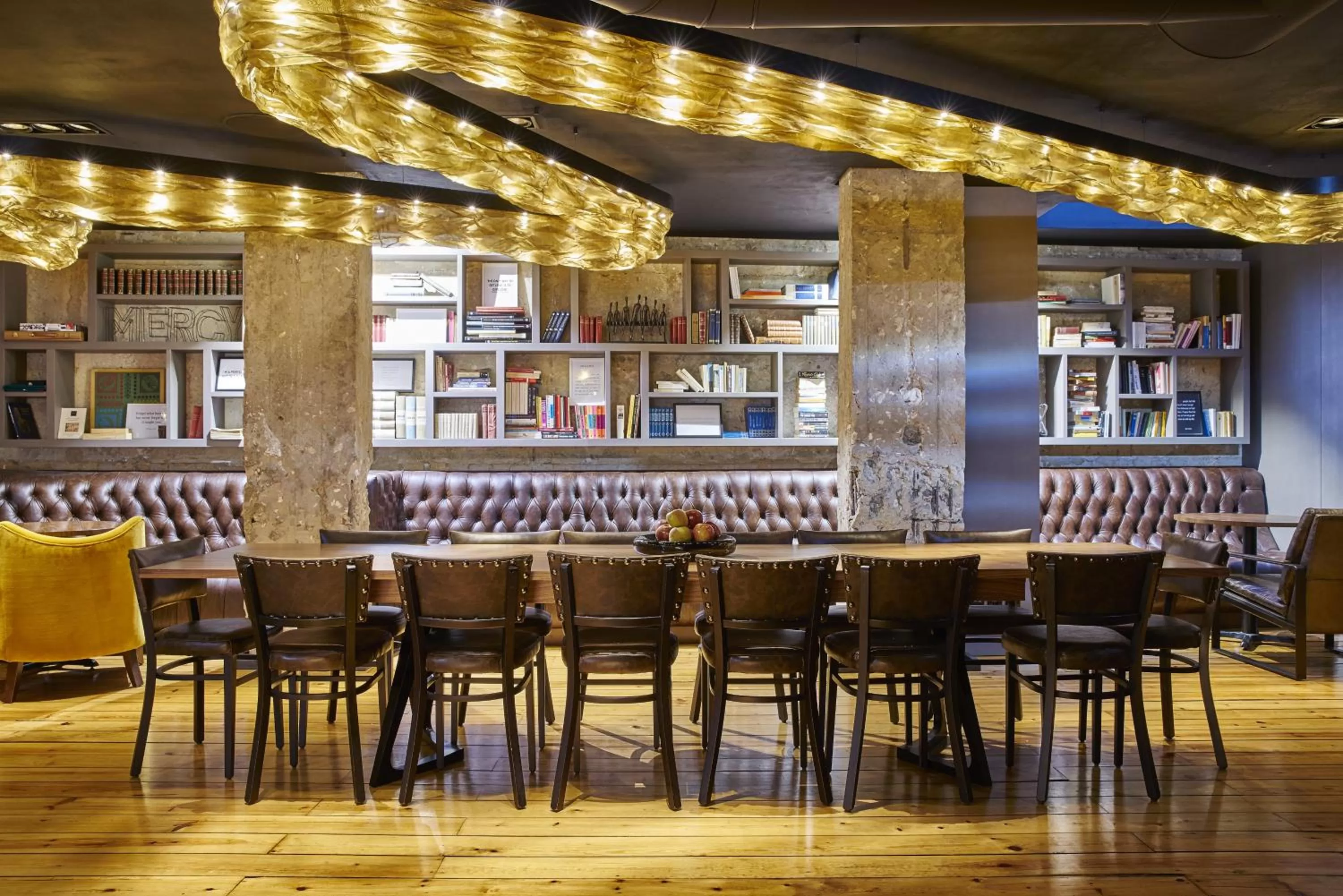 Library in 9Hotel Mercy