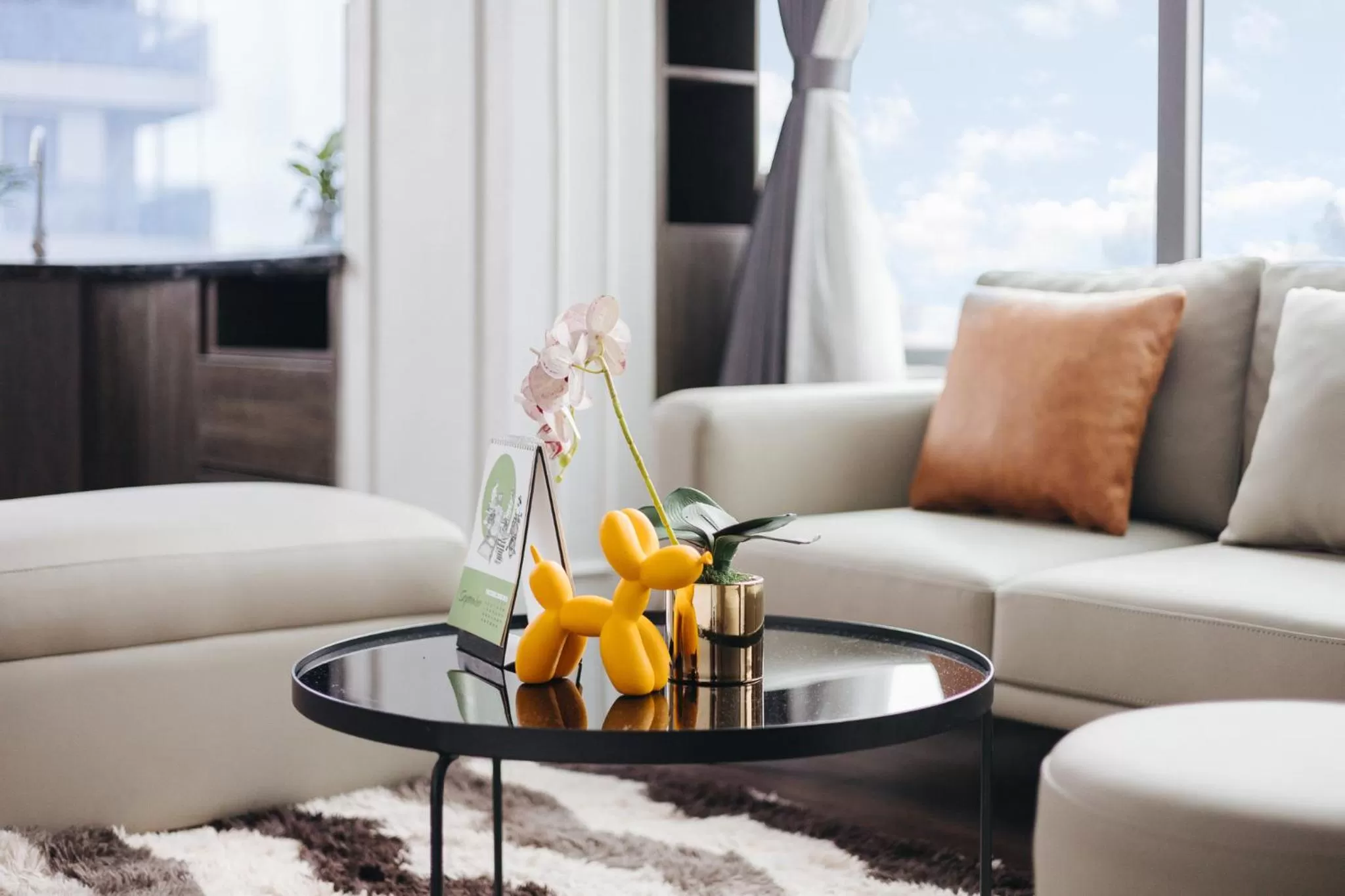 Bed, Seating Area in Ivy Hotel & Apartment