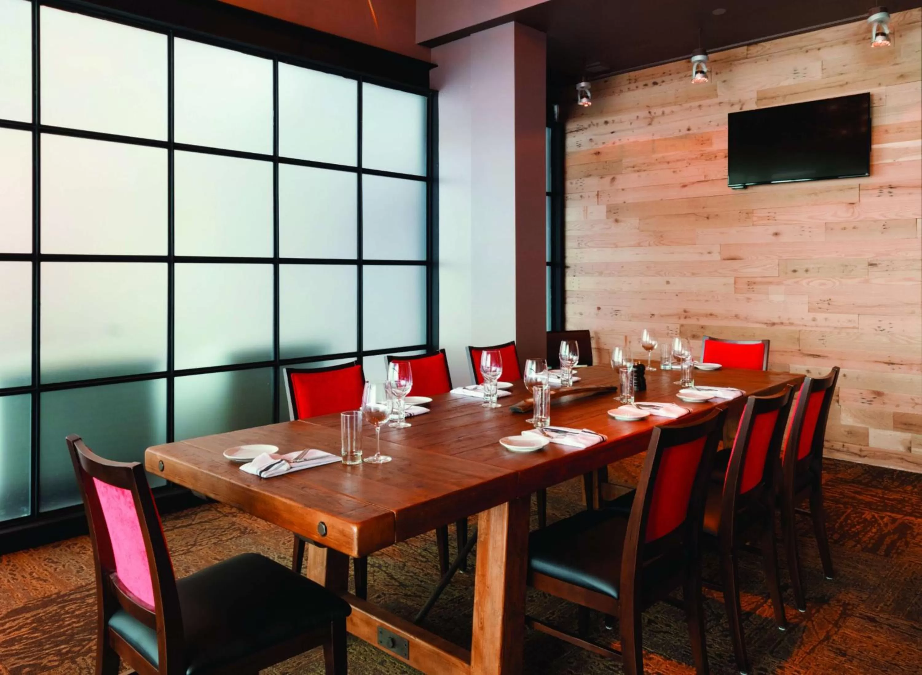 Restaurant/places to eat in Embassy Suites by Hilton Tuscaloosa Alabama Downtown