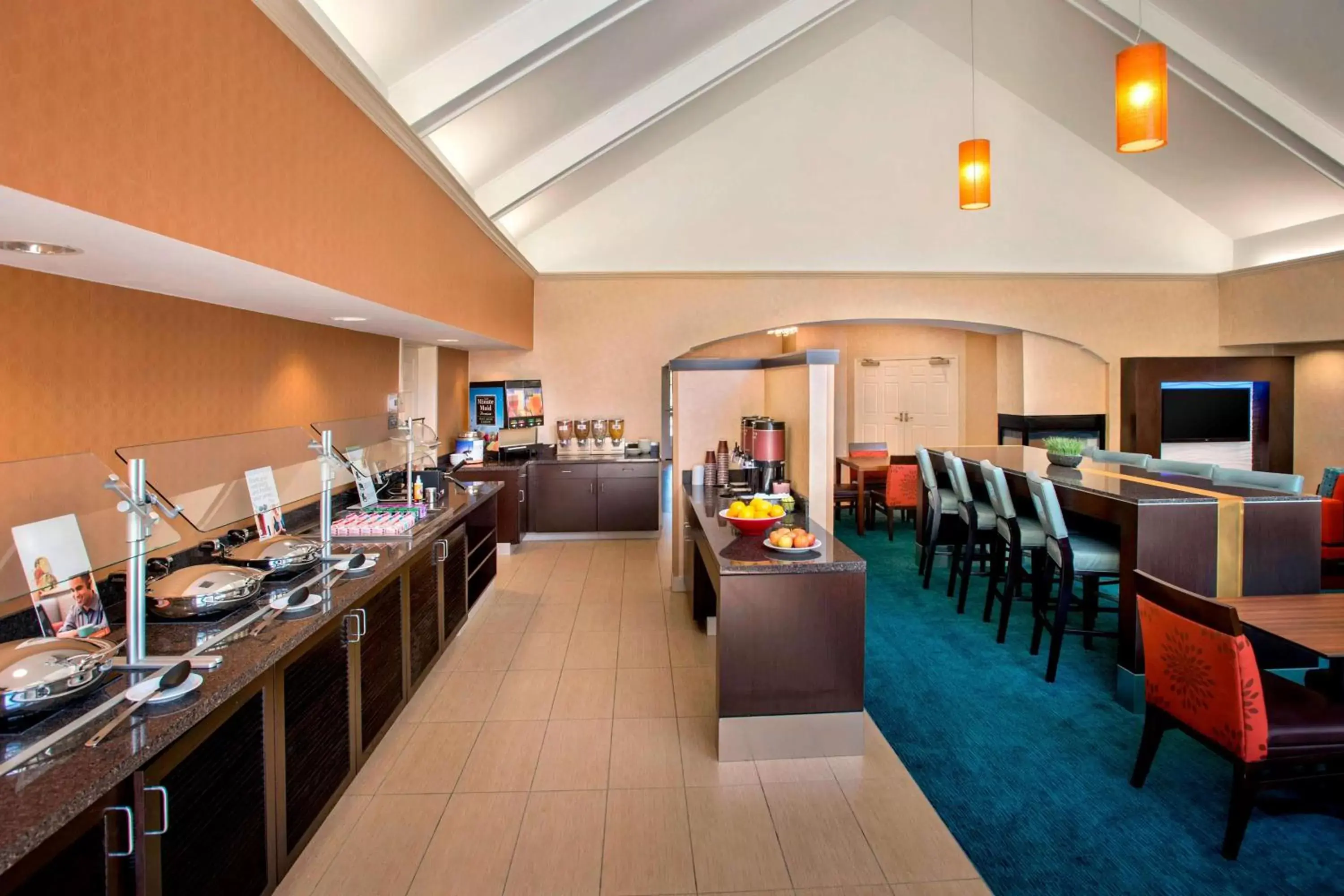 Breakfast, Restaurant/Places to Eat in Sonesta ES Suites Allentown Bethlehem Airport