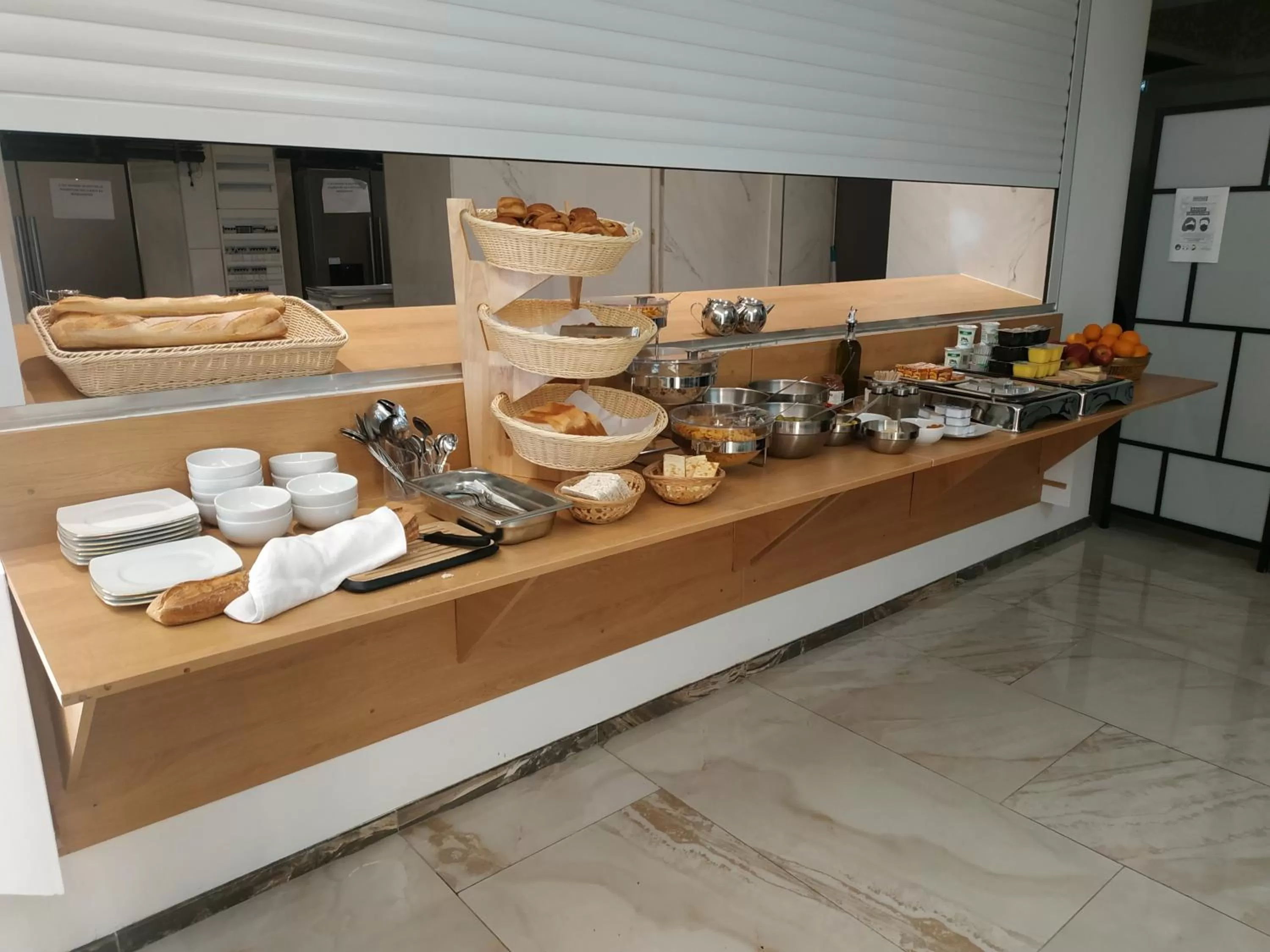 Breakfast in Hotel Aida Opera