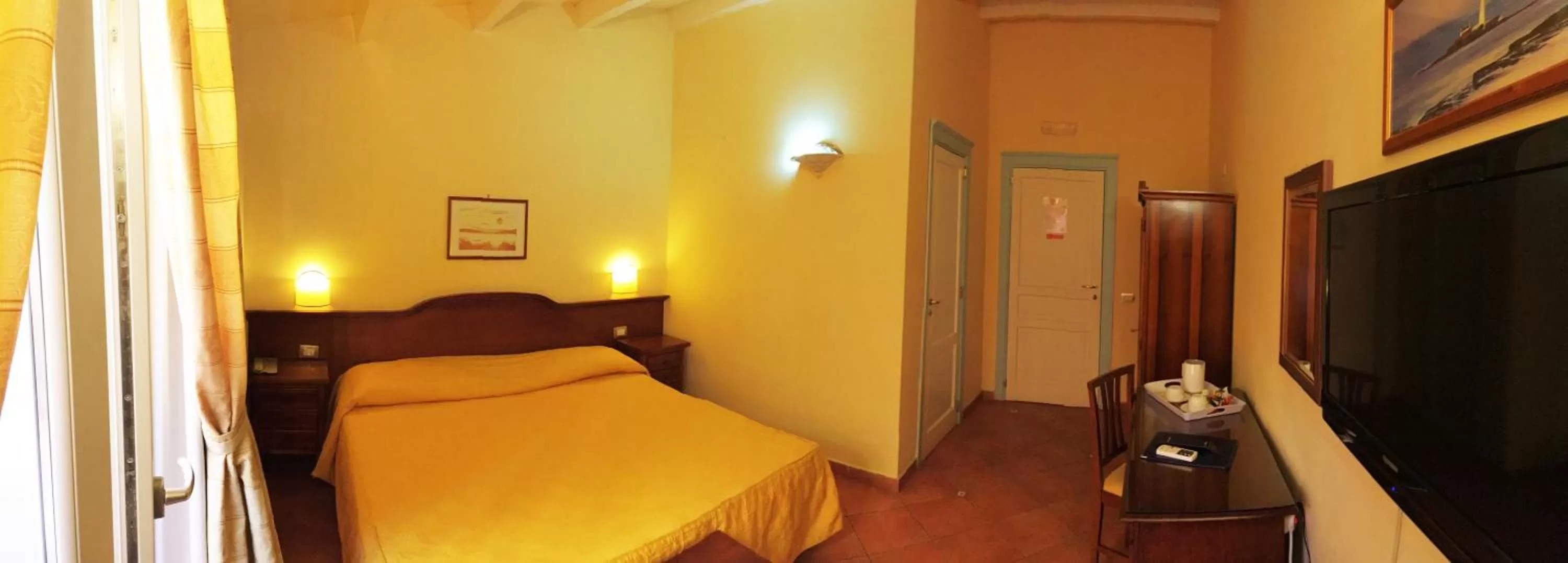 Bed in Hotel Mediterraneo