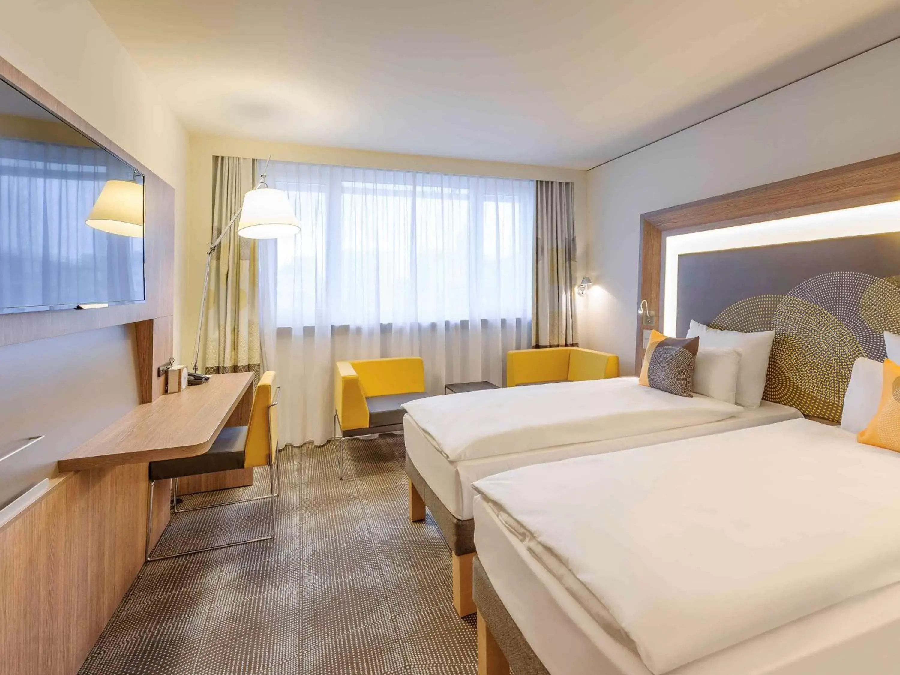 Photo of the whole room, Bed in Novotel München City Arnulfpark