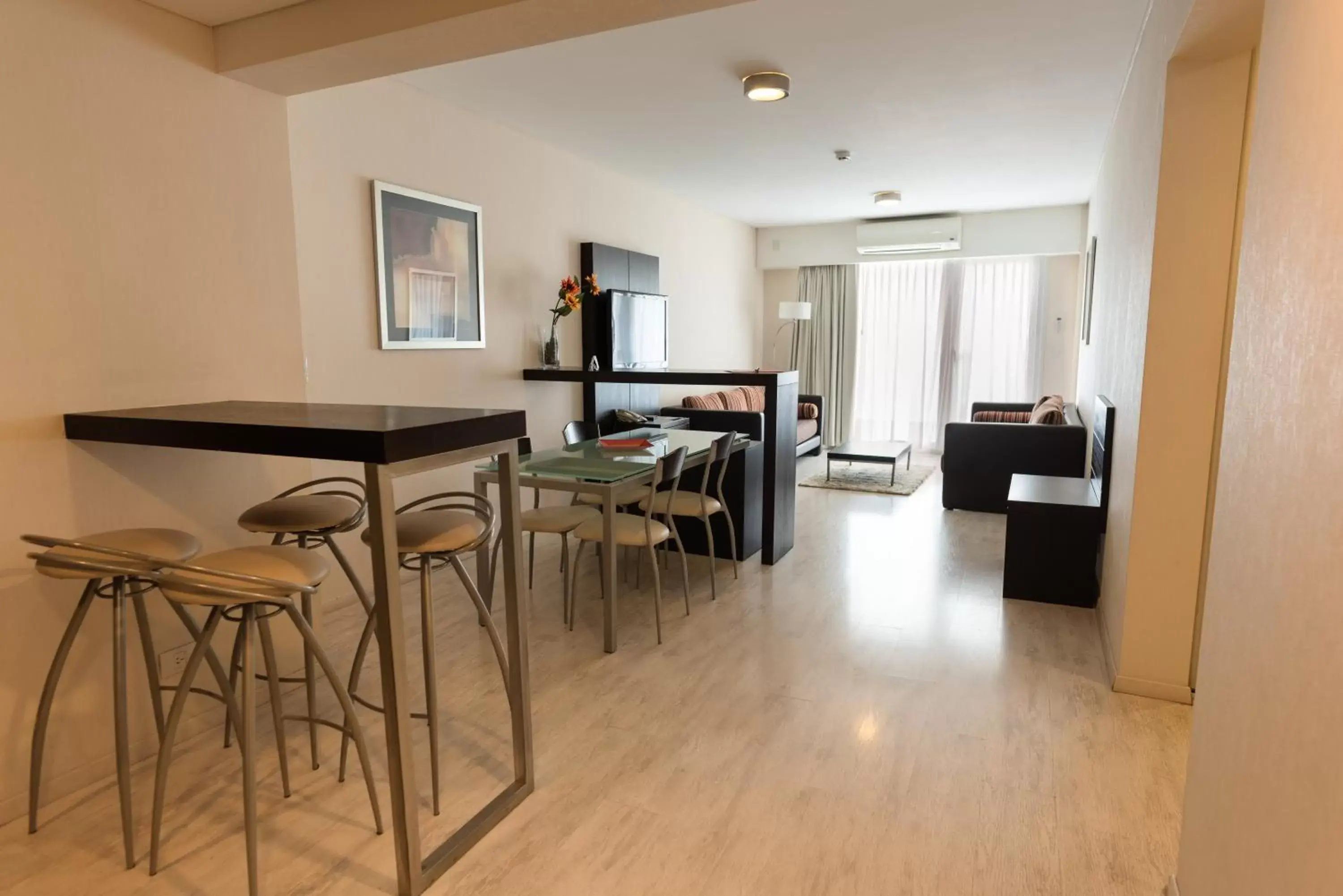 Dining Area in Icaro Suites