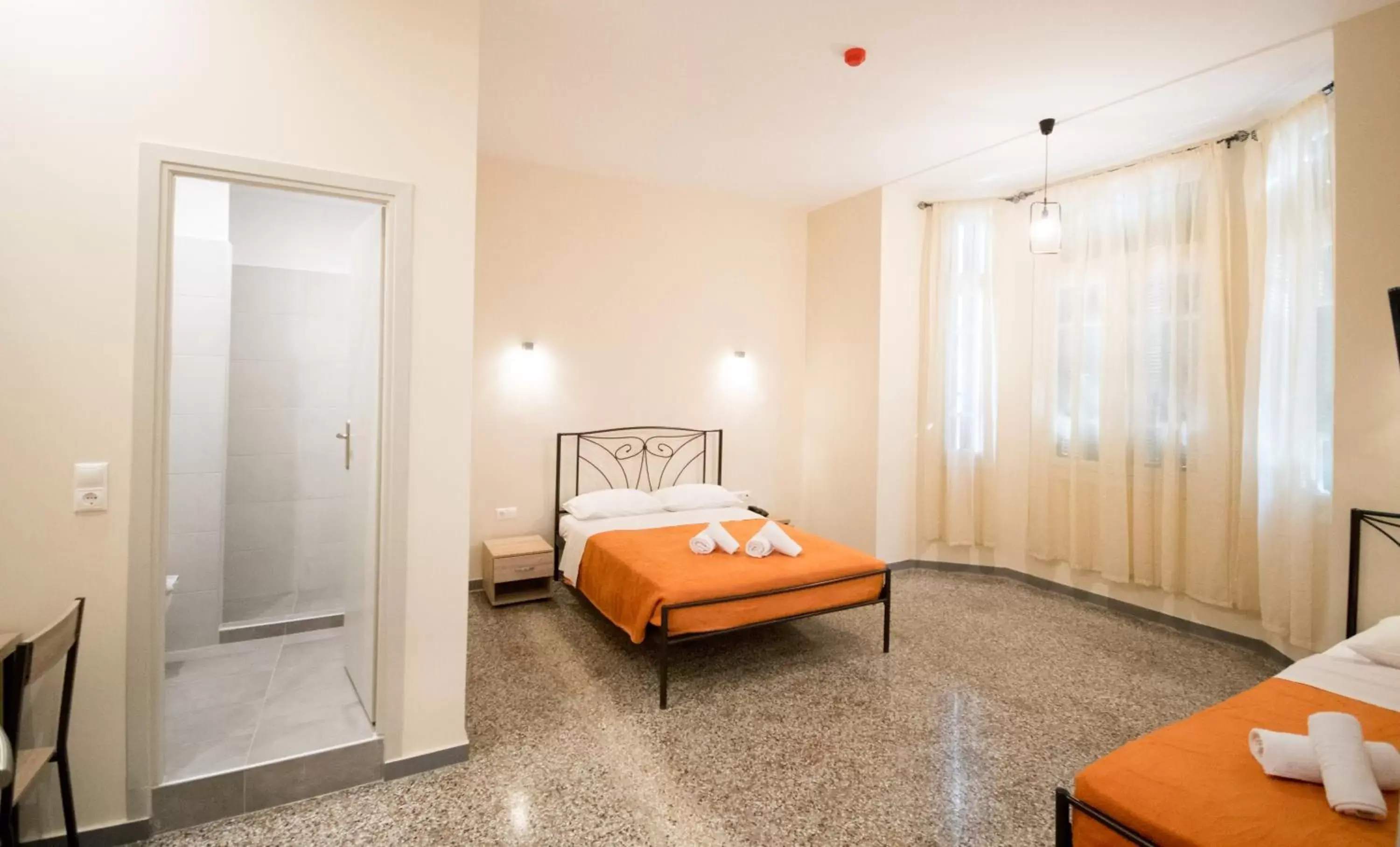 Bathroom, Bed in Athens Psiri Hotel