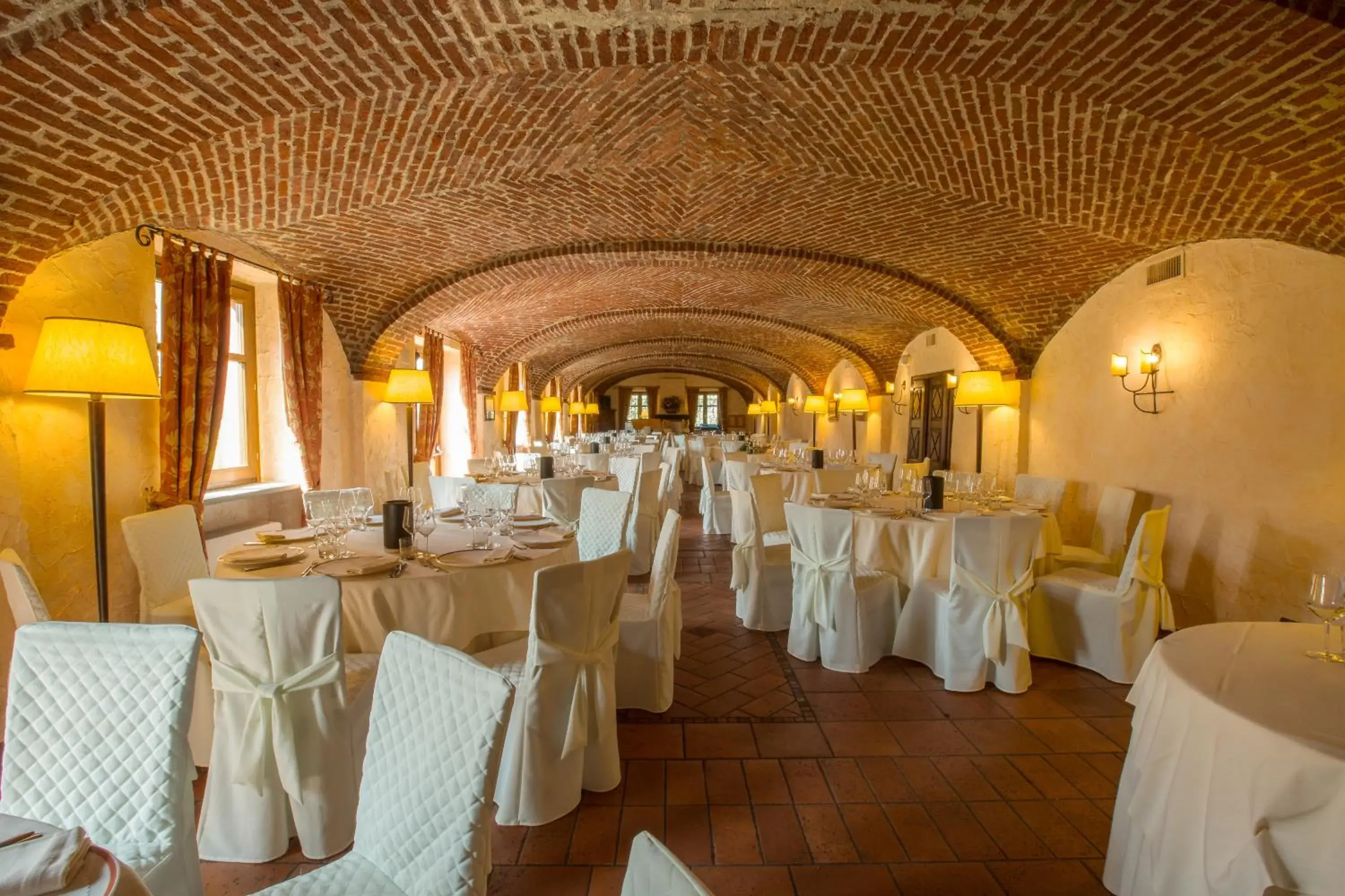 Food and drinks, Banquet Facilities in Romantic Hotel Furno