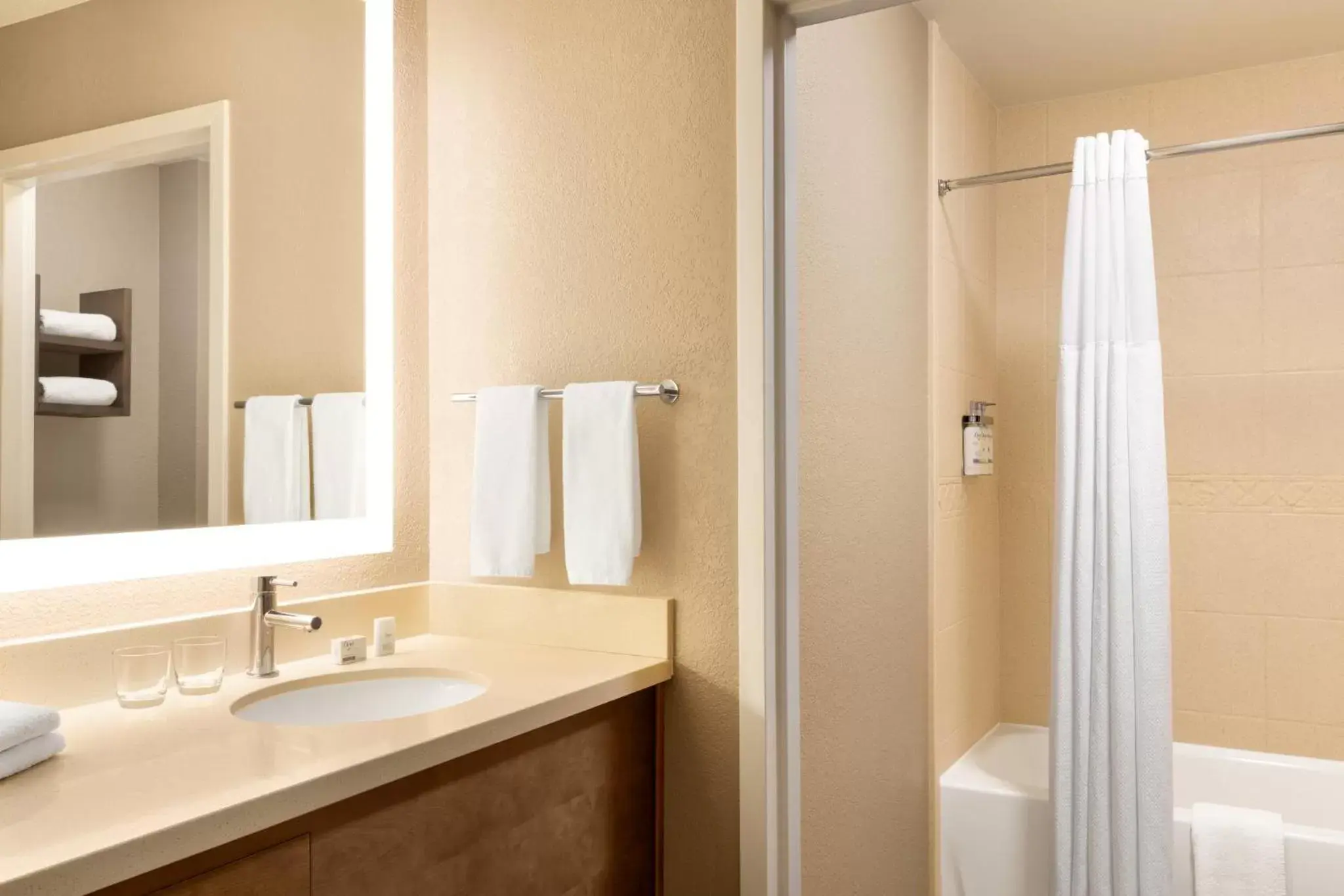 Bathroom in Staybridge Suites Fort Wayne, an IHG Hotel