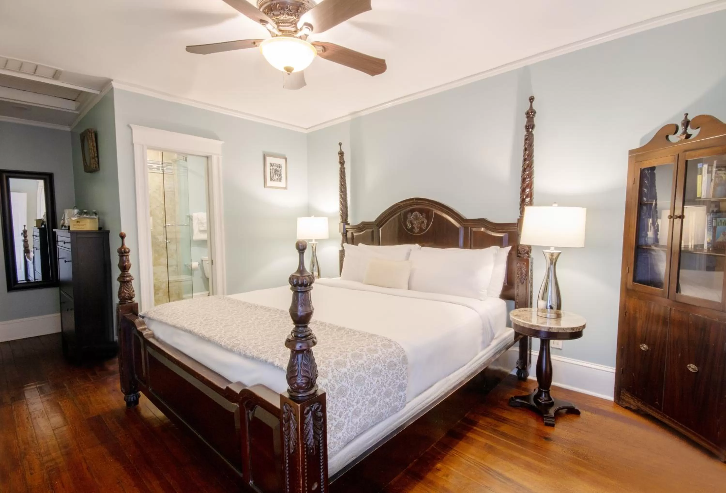 Bed in Hemingway House Bed and Breakfast