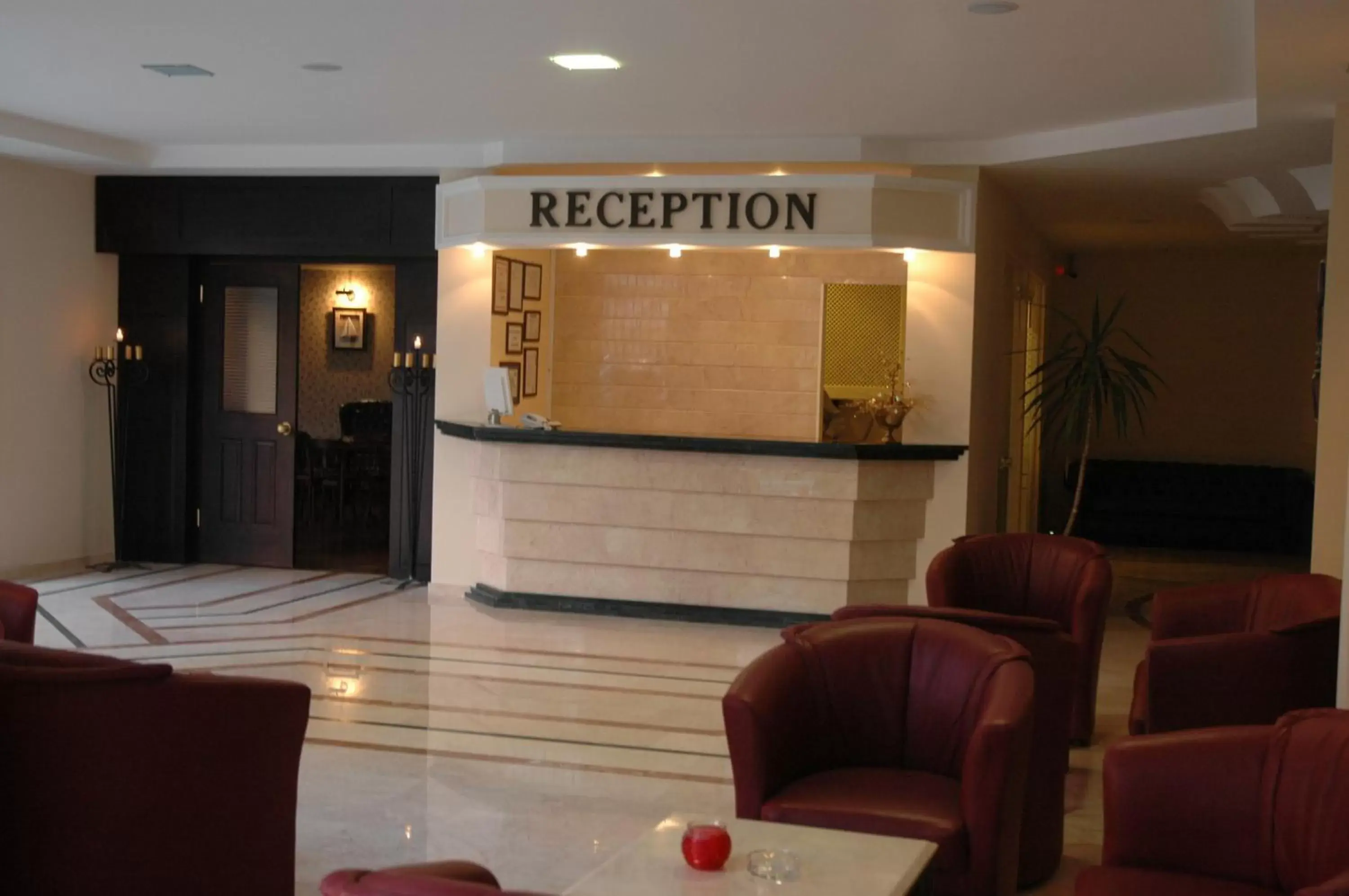 Lobby or reception, Lobby/Reception in Hotel By Karaaslan Inn