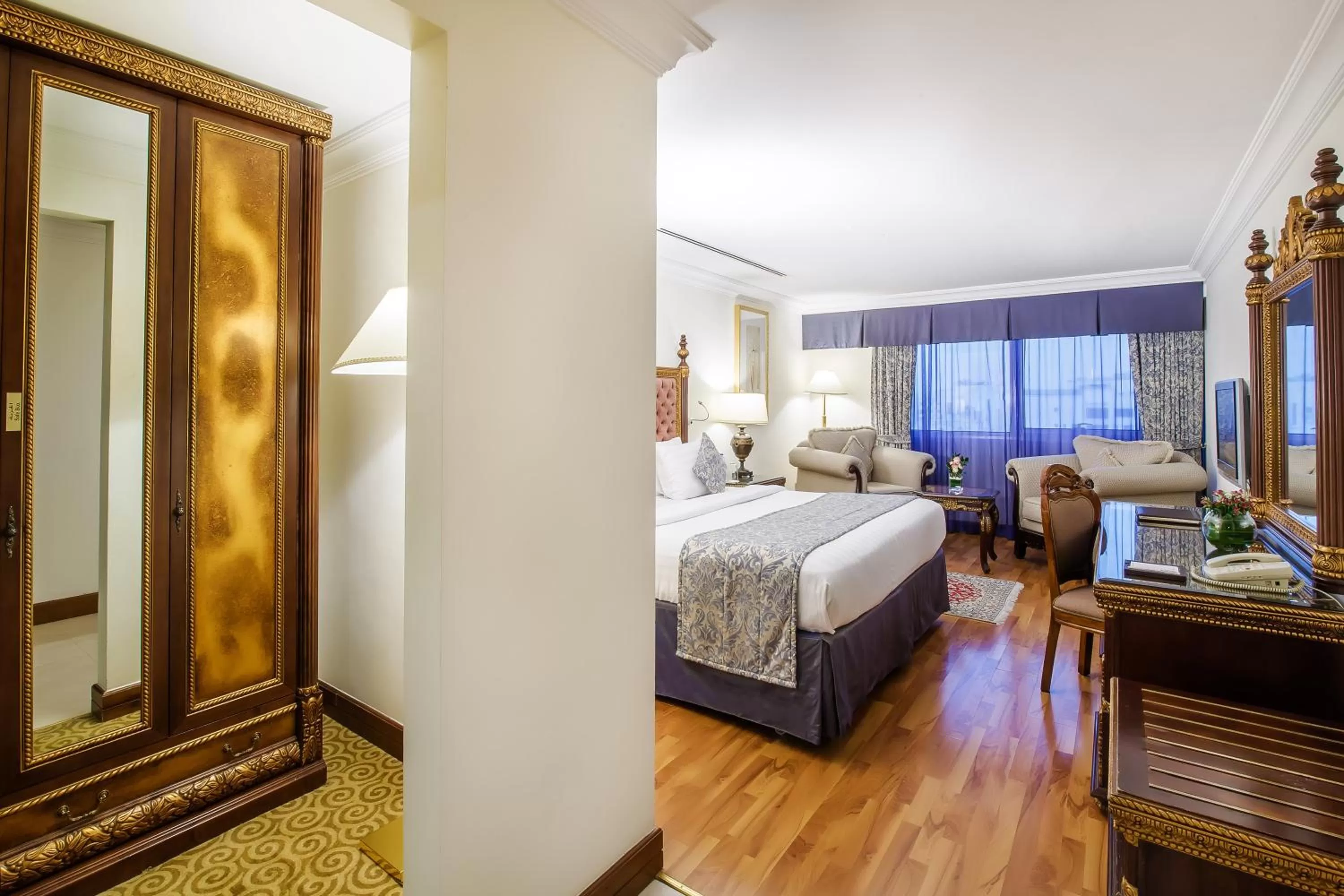 Bedroom, Bed in Grand Excelsior Hotel Bur Dubai