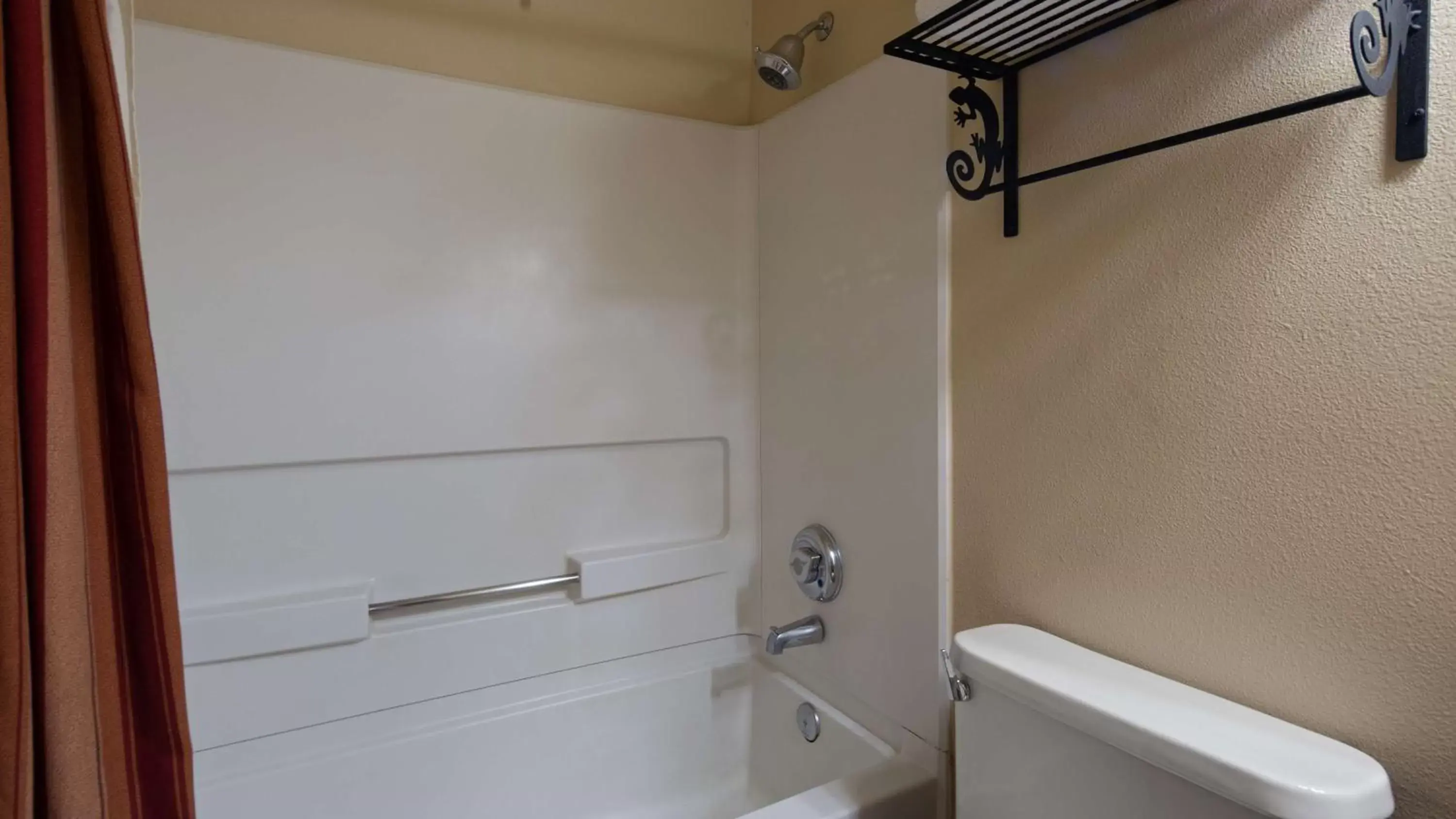 Photo of the whole room, Bathroom in Best Western Plus Inn of Santa Fe