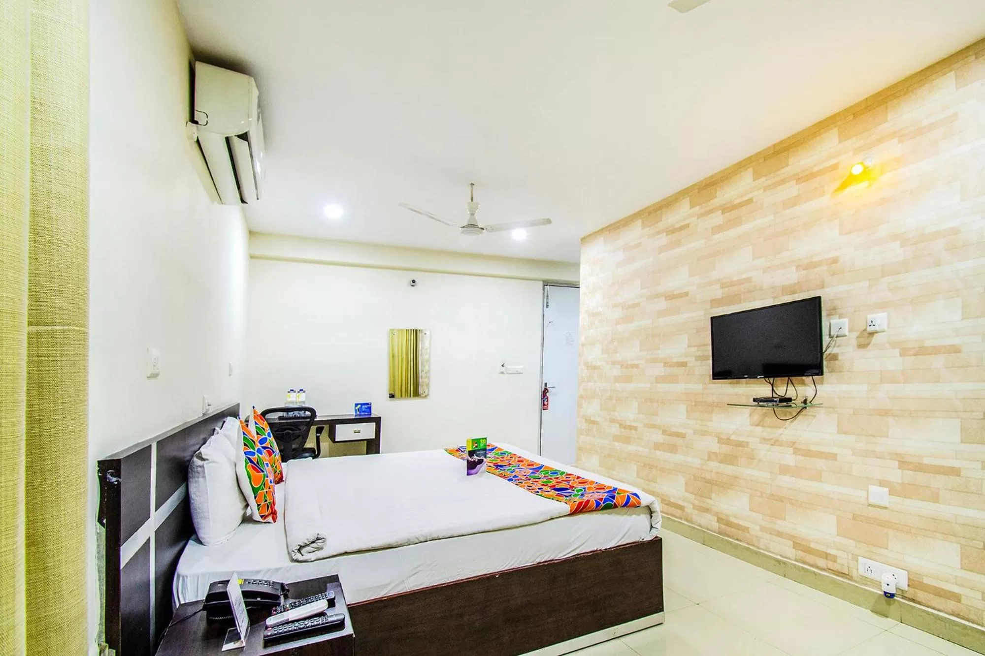 Bed in FabHotel Pride Inn - Nr TCS Deccan Park, Hitech City