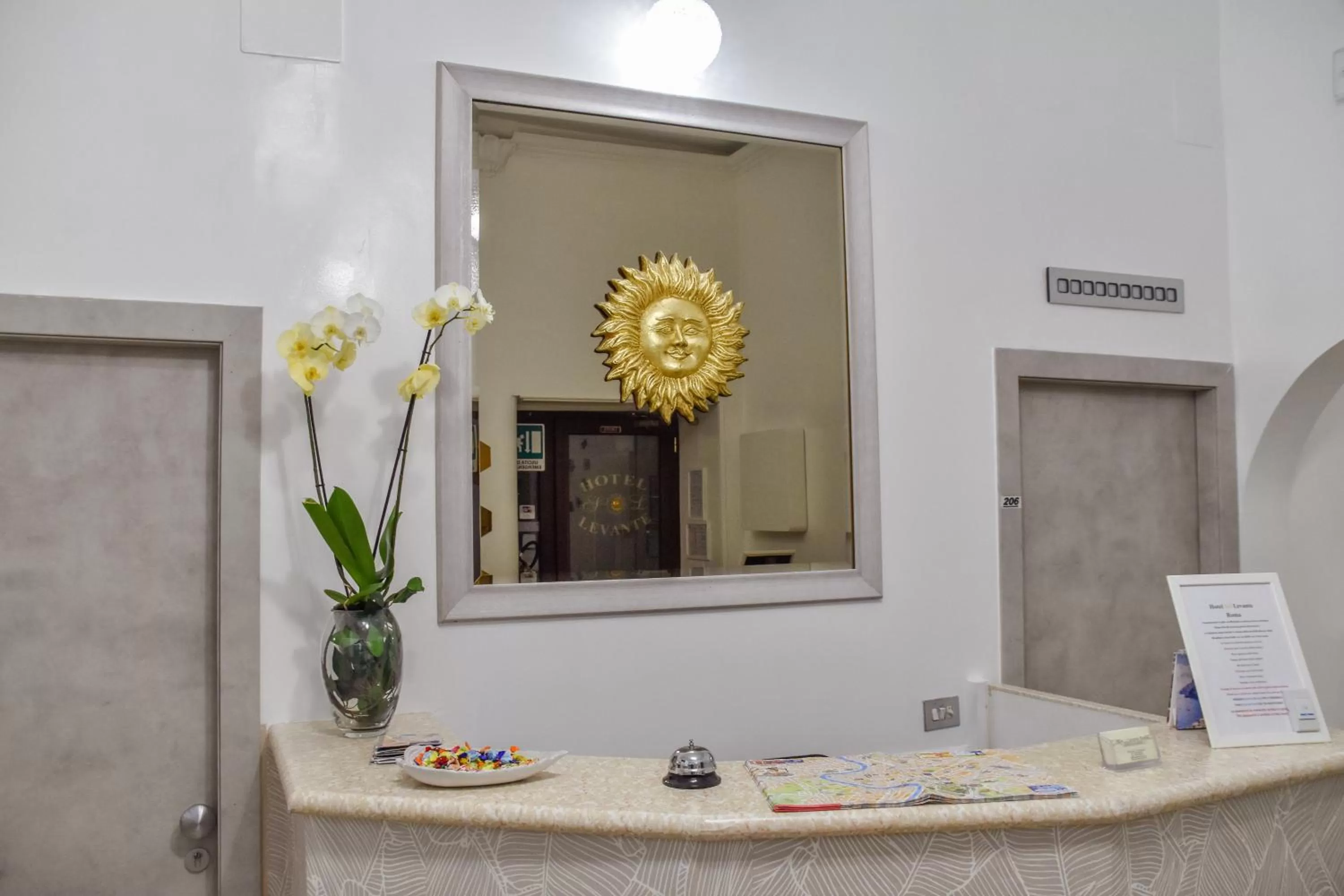 Lobby or reception in Hotel Sol Levante