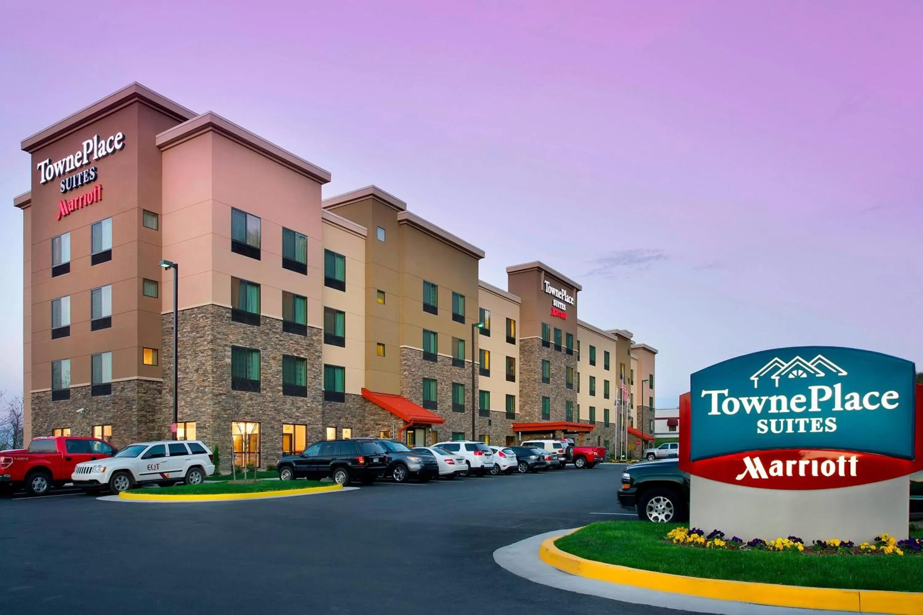 Property Building in TownePlace Suites Bridgeport Clarksburg