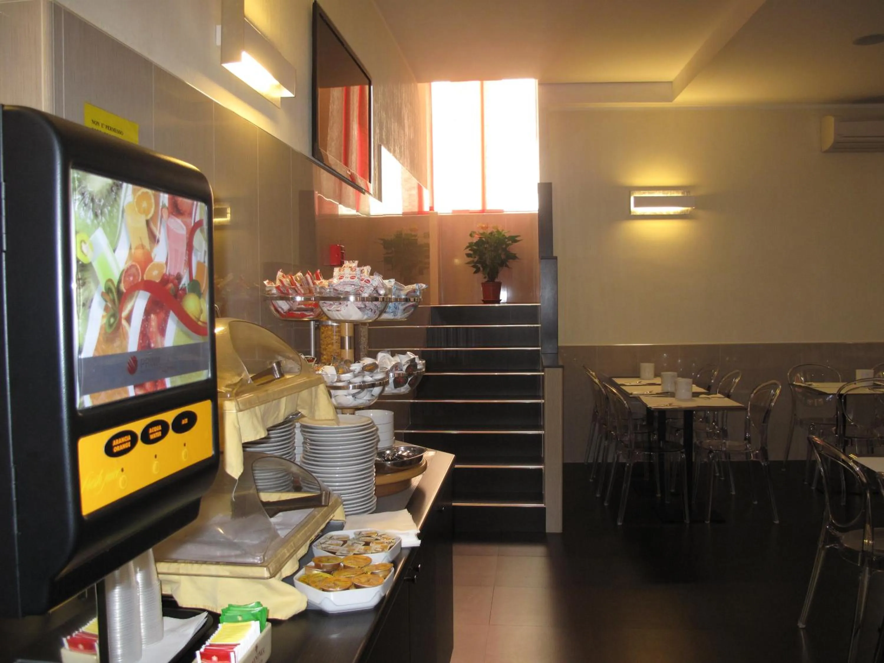 Continental breakfast in Hotel Mariano