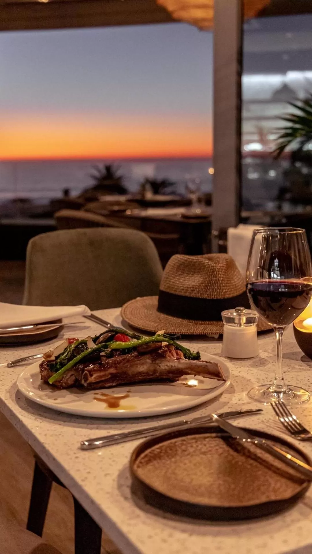 Restaurant/places to eat in Newkings Boutique Hotel