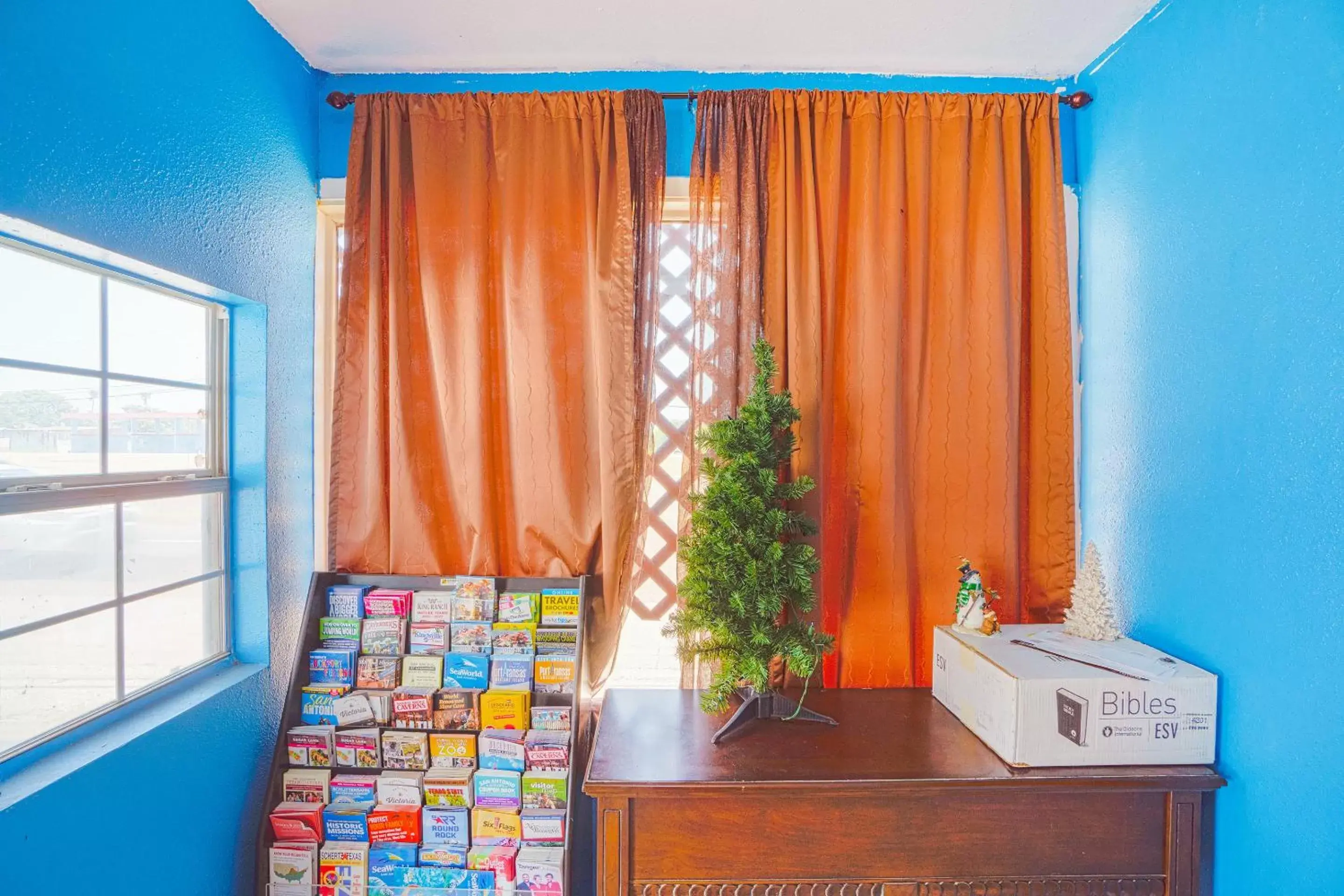 Lobby or reception, Bed in Plaza Motel Corpus Christi by OYO Lobby or reception, Bed in Plaza Motel Corpus Christi by OYO