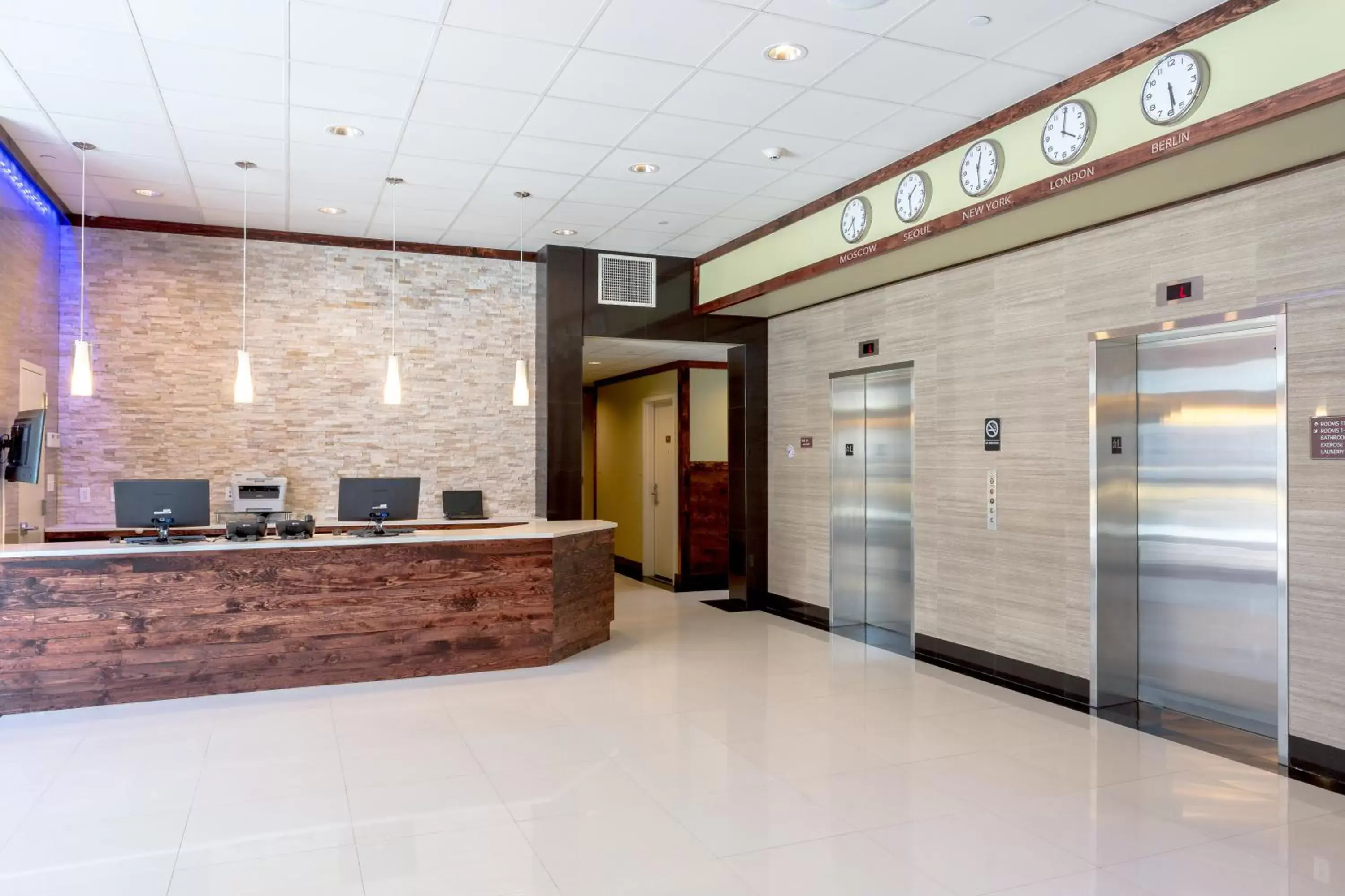 Lobby or reception in LIC Hotel