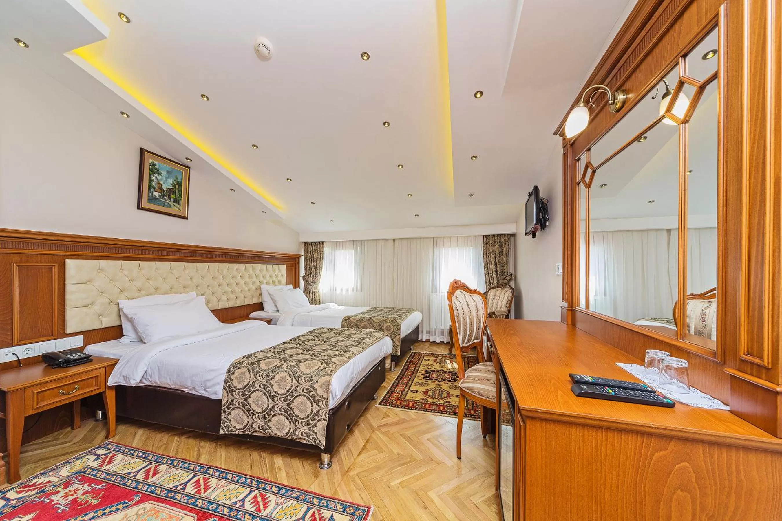 Photo of the whole room, Bed in Hotel Spectra Sultanahmet