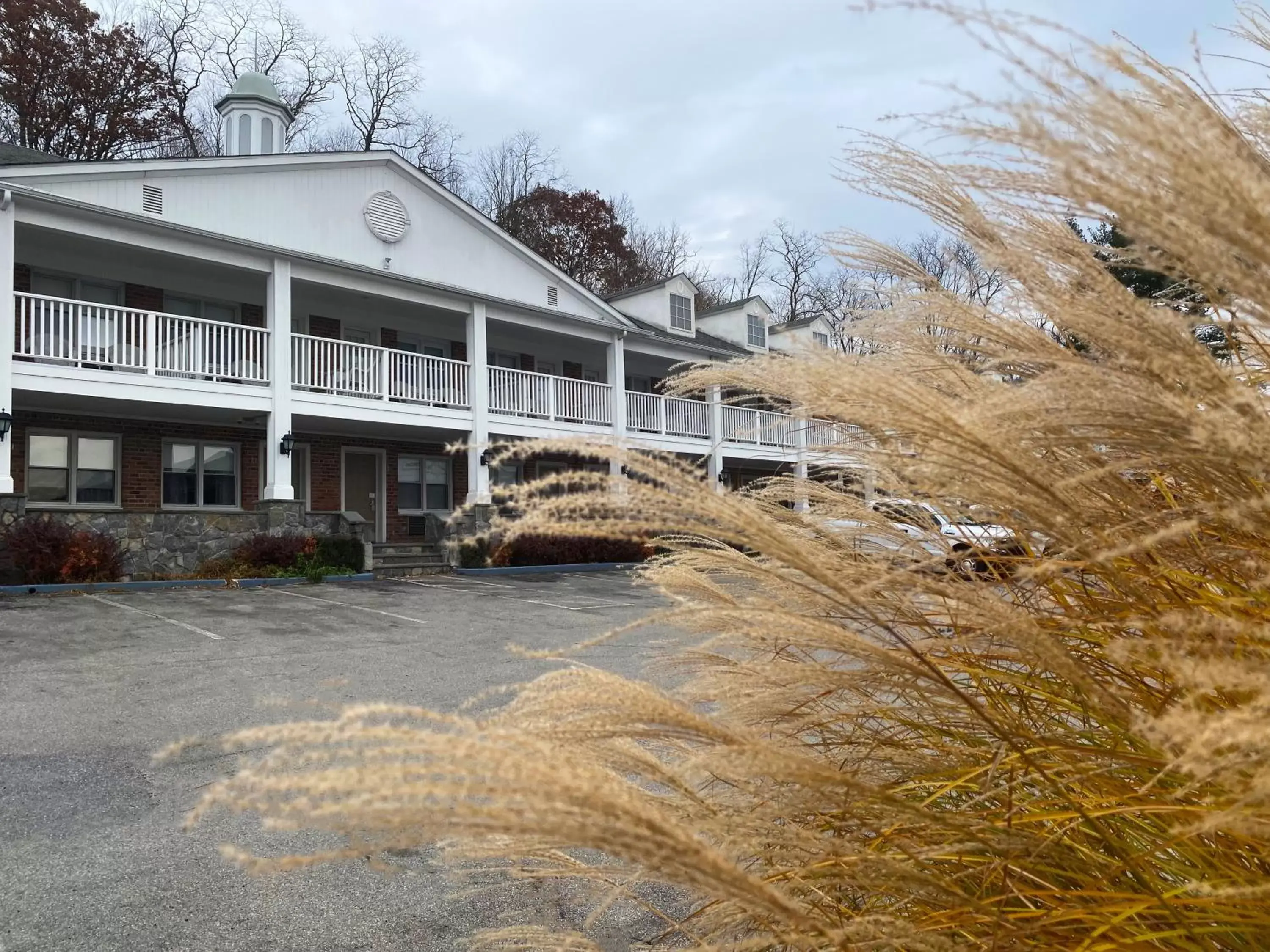 Property Building in Inn on the Hudson