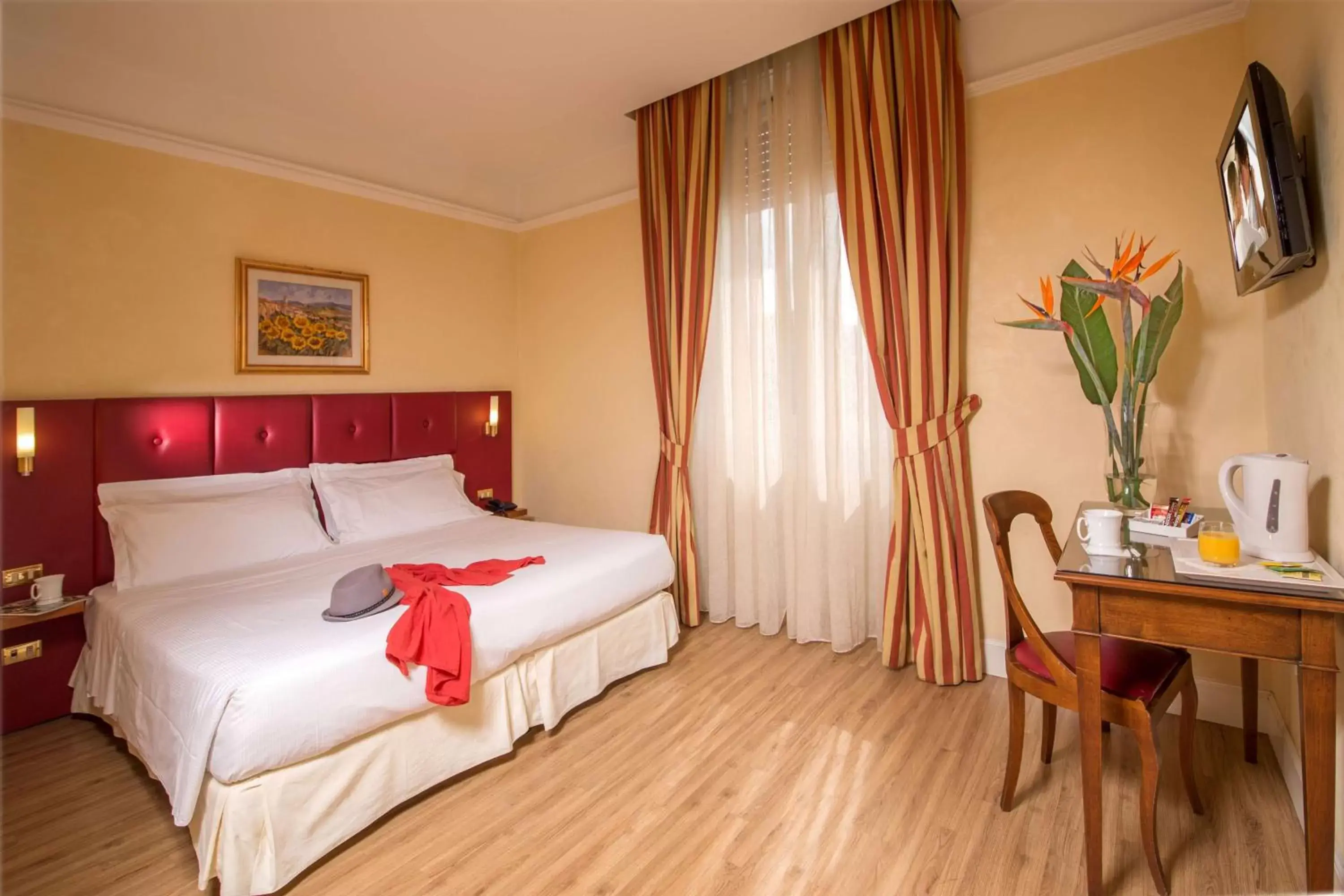 Property building, Bed in Best Western Hotel Astrid