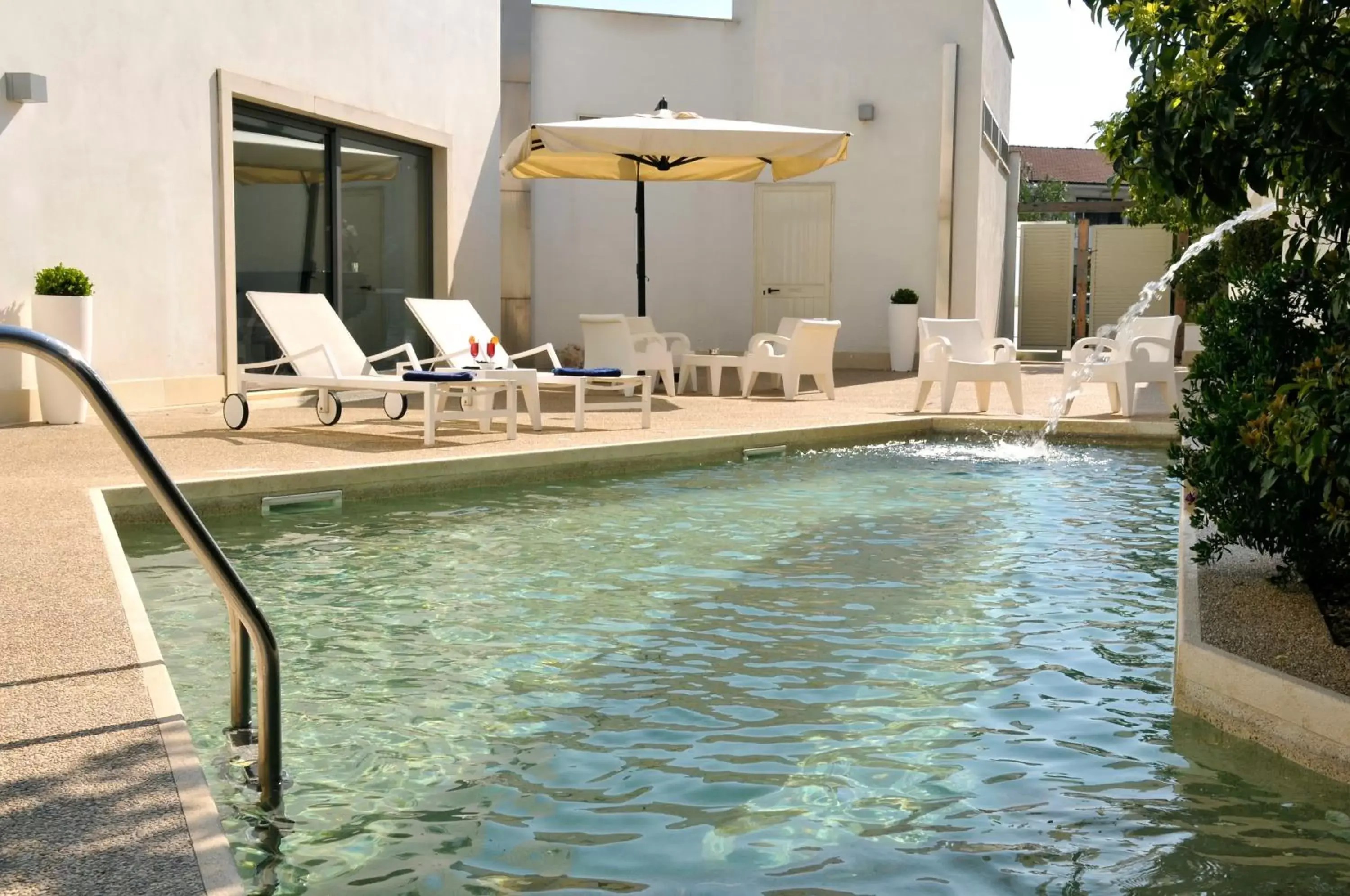 Summer, Swimming Pool in Hotel Del Conte