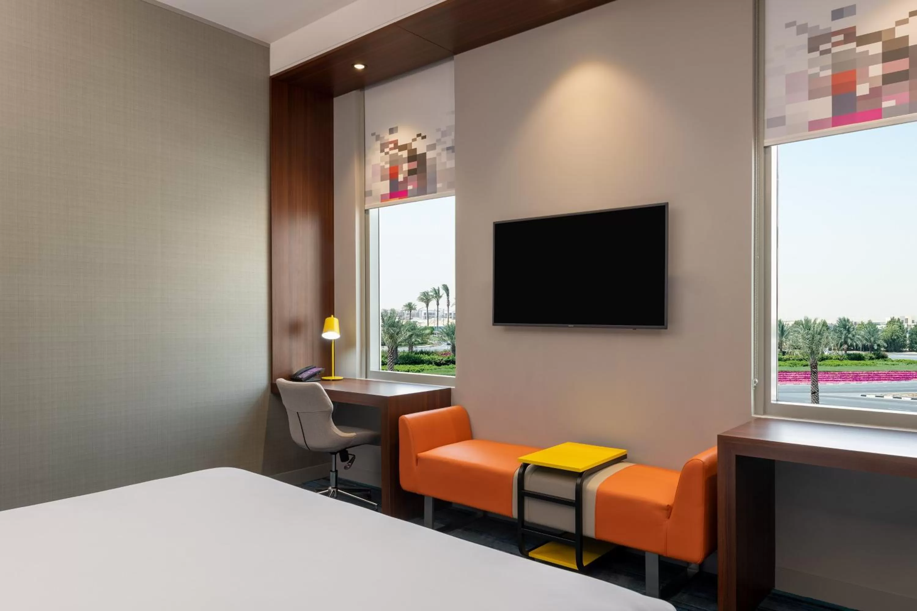 Photo of the whole room, Bed in Aloft Dubai South