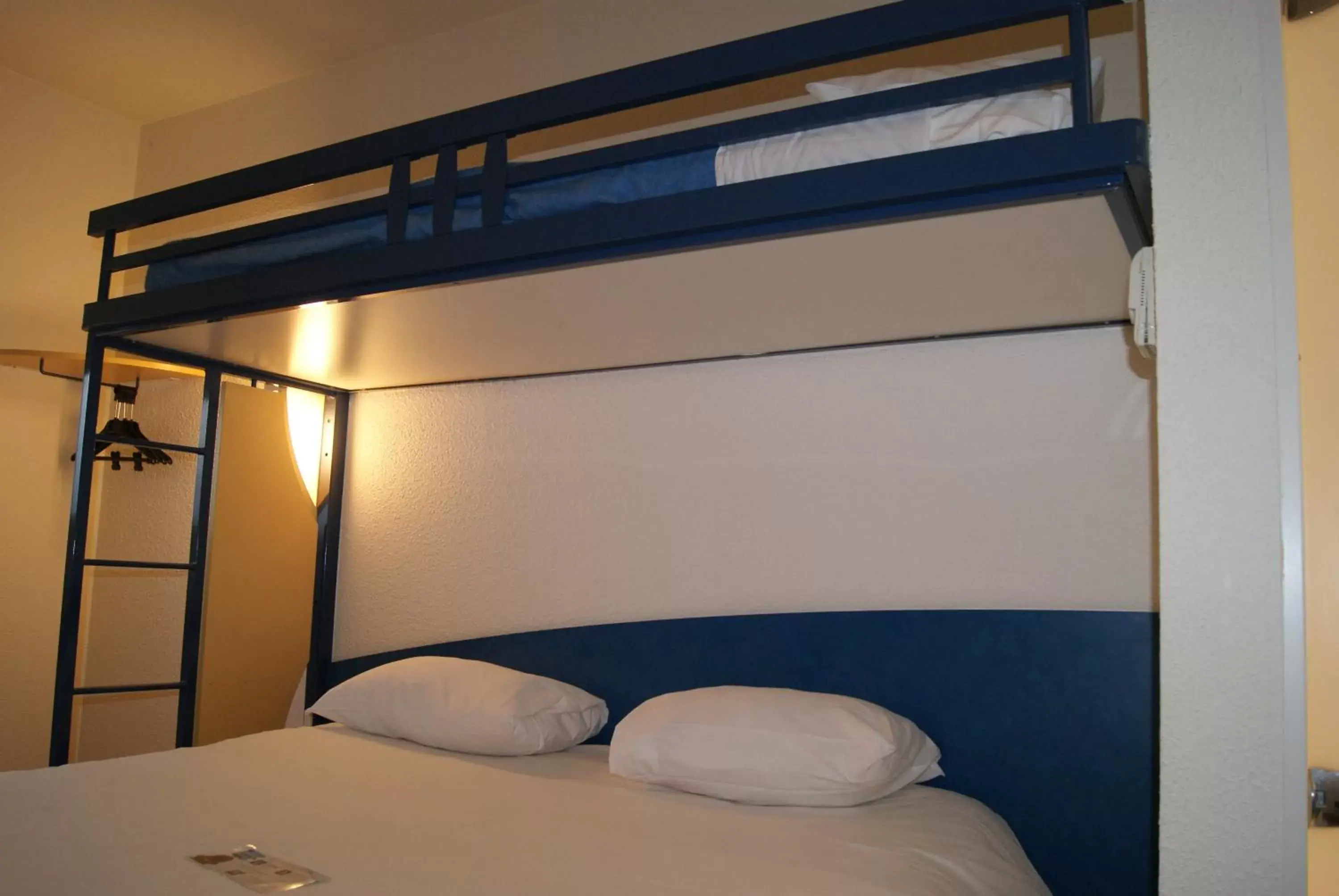 Bed in ibis budget Nevers Varennes Vauzelles