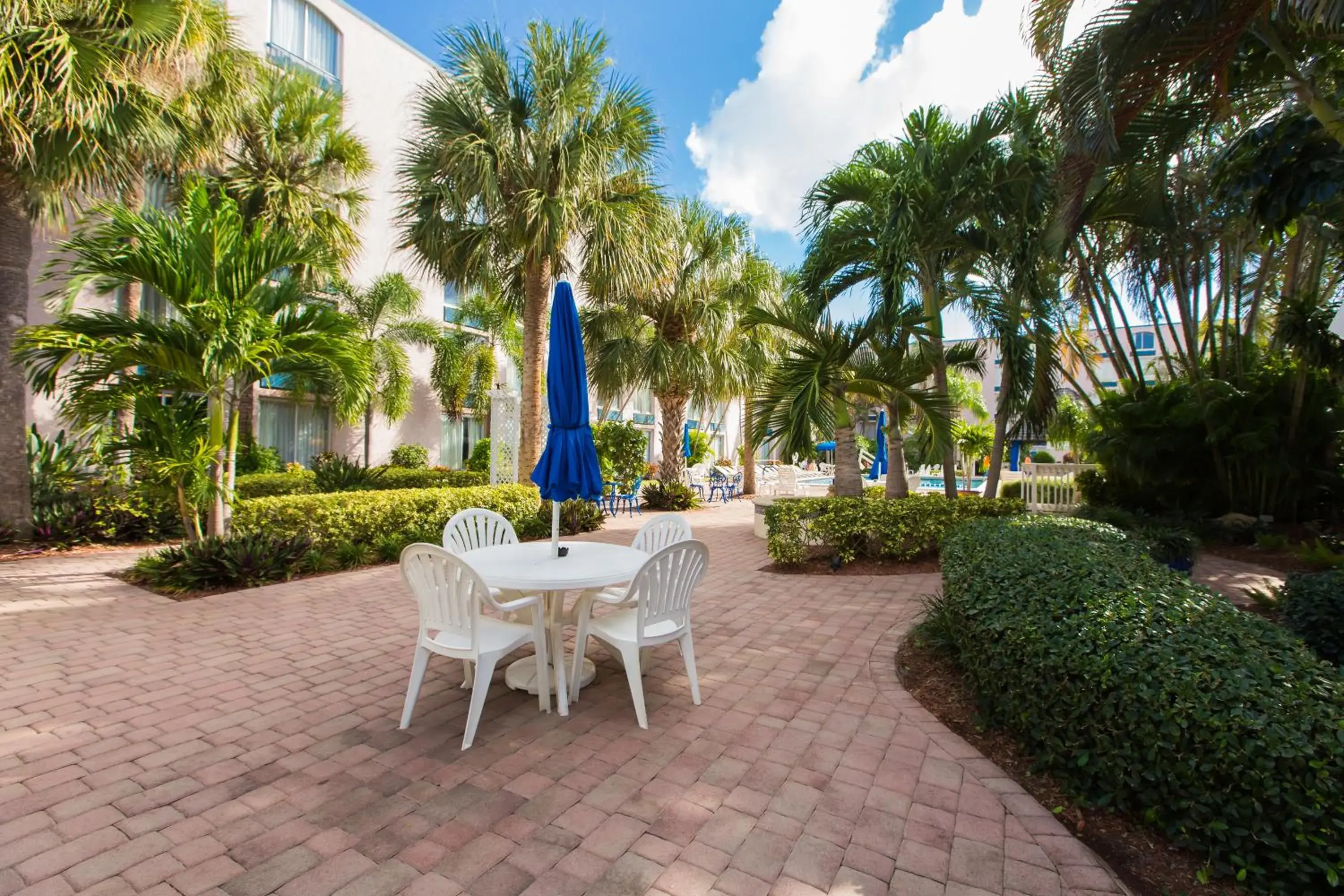 Patio in Plaza Hotel Fort Lauderdale