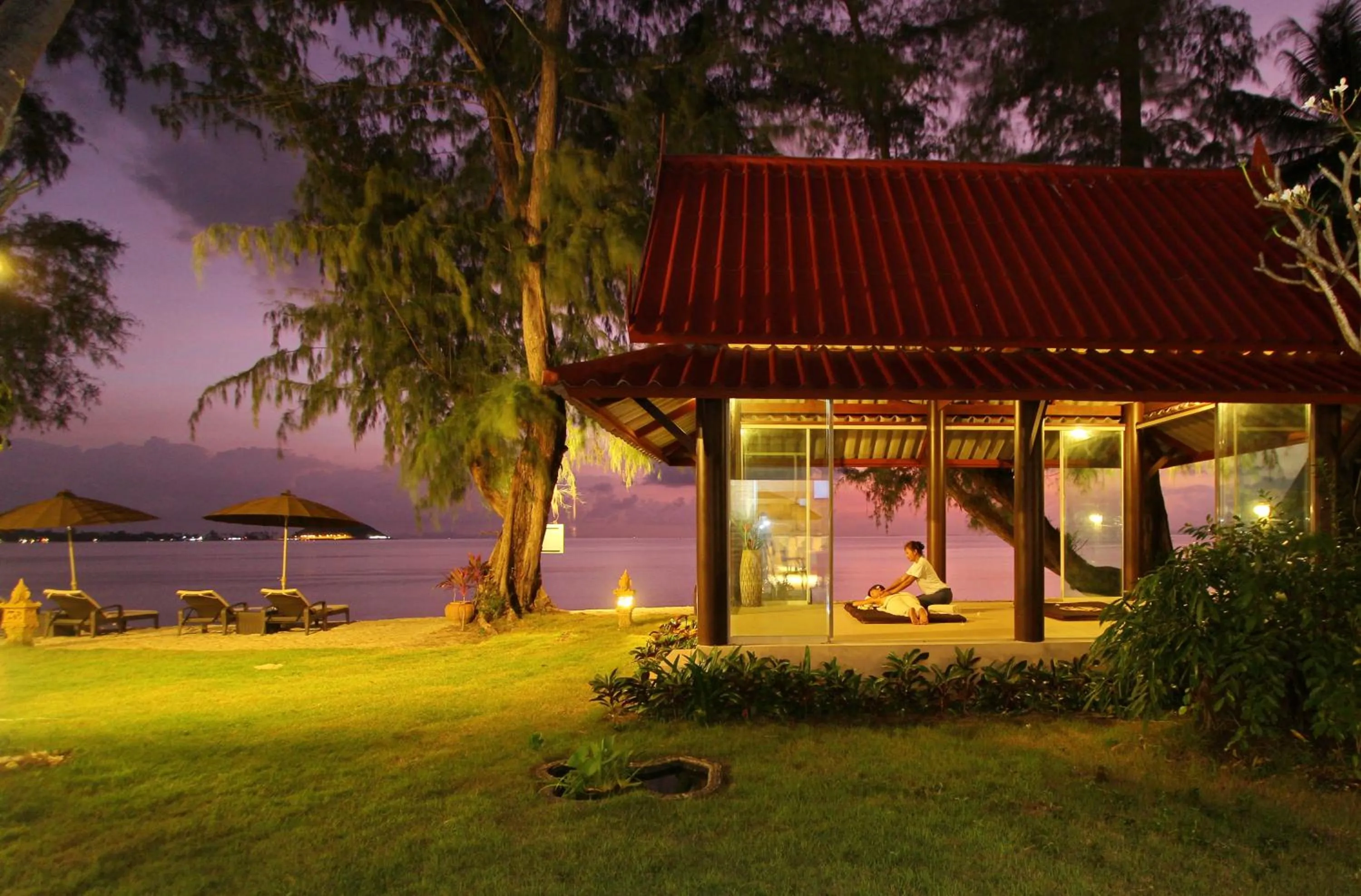 Garden in The Siam Residence Boutique Resort