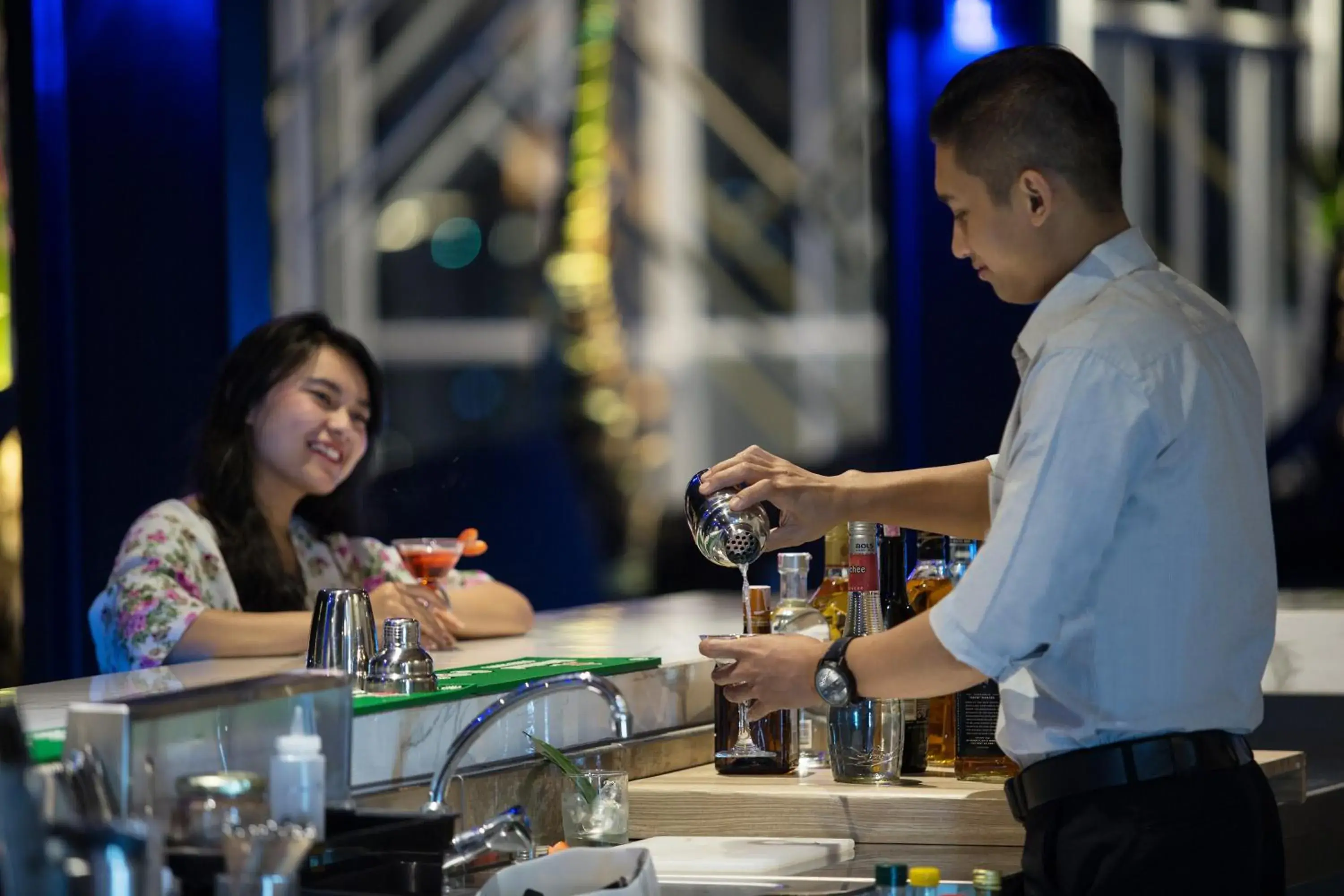 Lounge or bar in Hotel Mercure Bandung City Centre